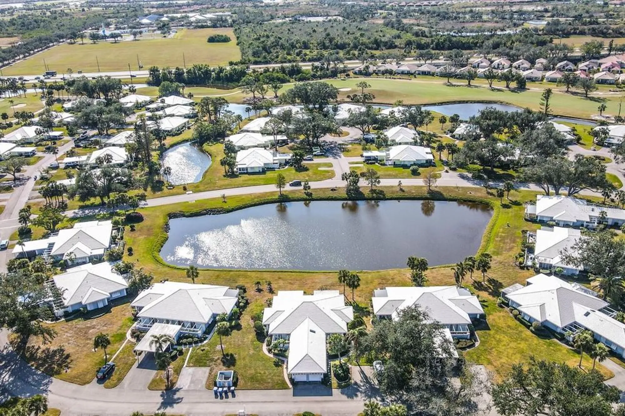 Property Slideshow image 40 of 59 | 450 wexford cir 106, Venice, FL, 34293