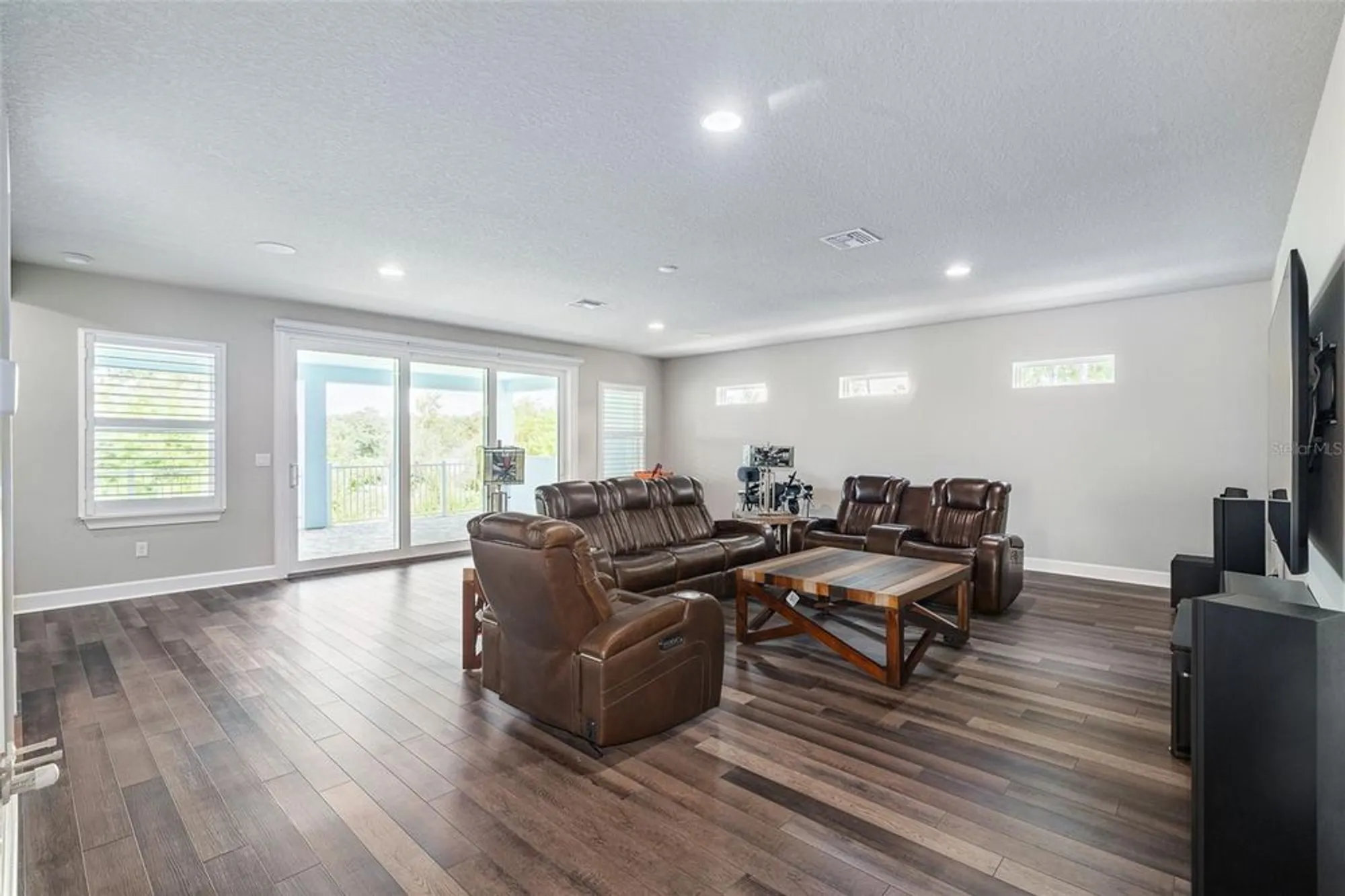 Property Slideshow image 51 of 100 | 998 downshire ln, Ormond Beach, FL, 32174