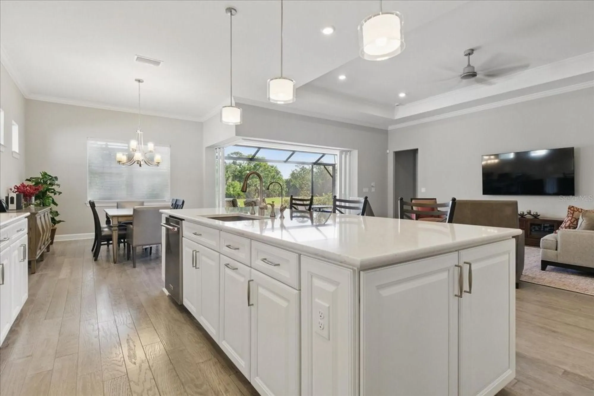 Property Slideshow image 19 of 58 | 10136 coral shore dr, Englewood, FL, 34223