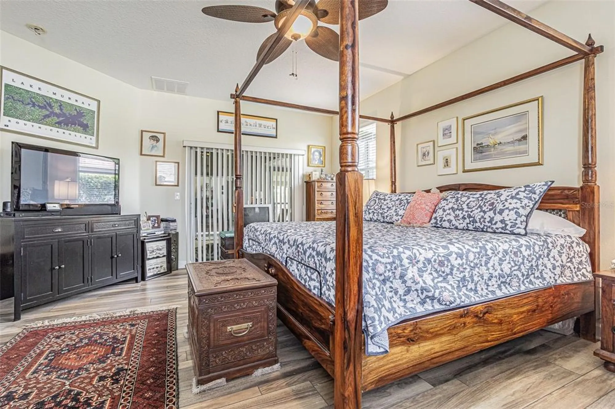 Property Slideshow image 26 of 85 | 10661 belmullet dr, San Antonio, FL, 33576