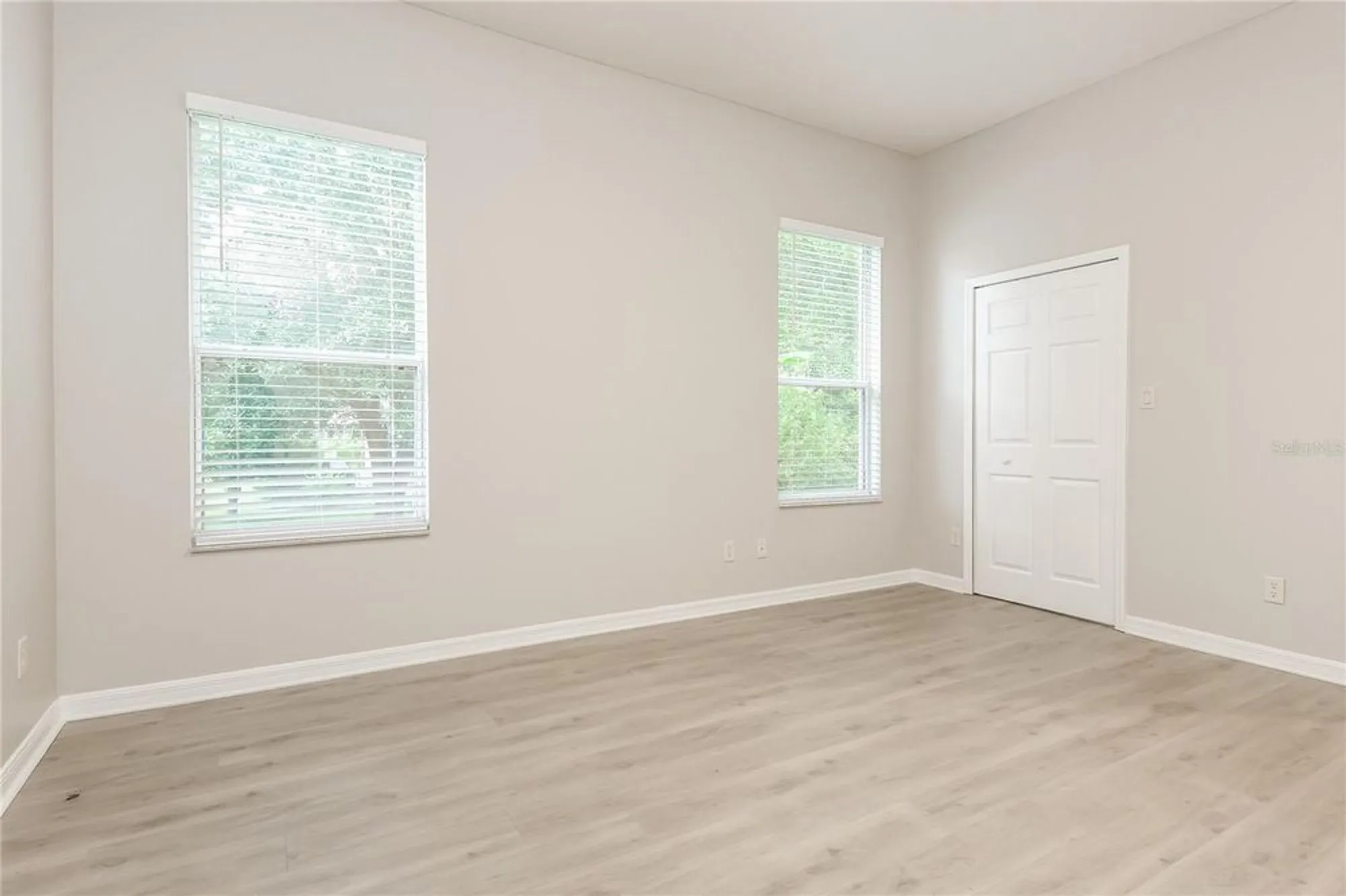 Property Slideshow image 9 of 16 | 25012 laurel valley rd, Leesburg, FL, 34748