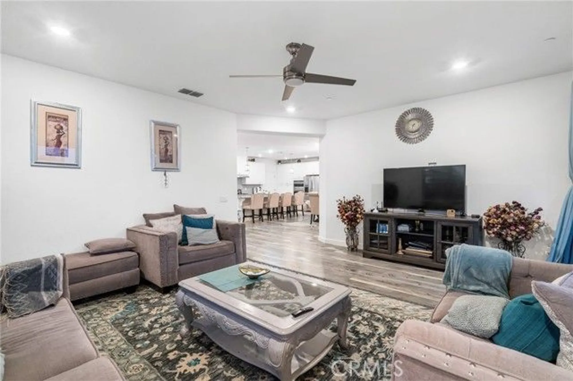 Property Slideshow image 37 of 40 | 9276 red thistle ct, Sacramento, CA, 95829