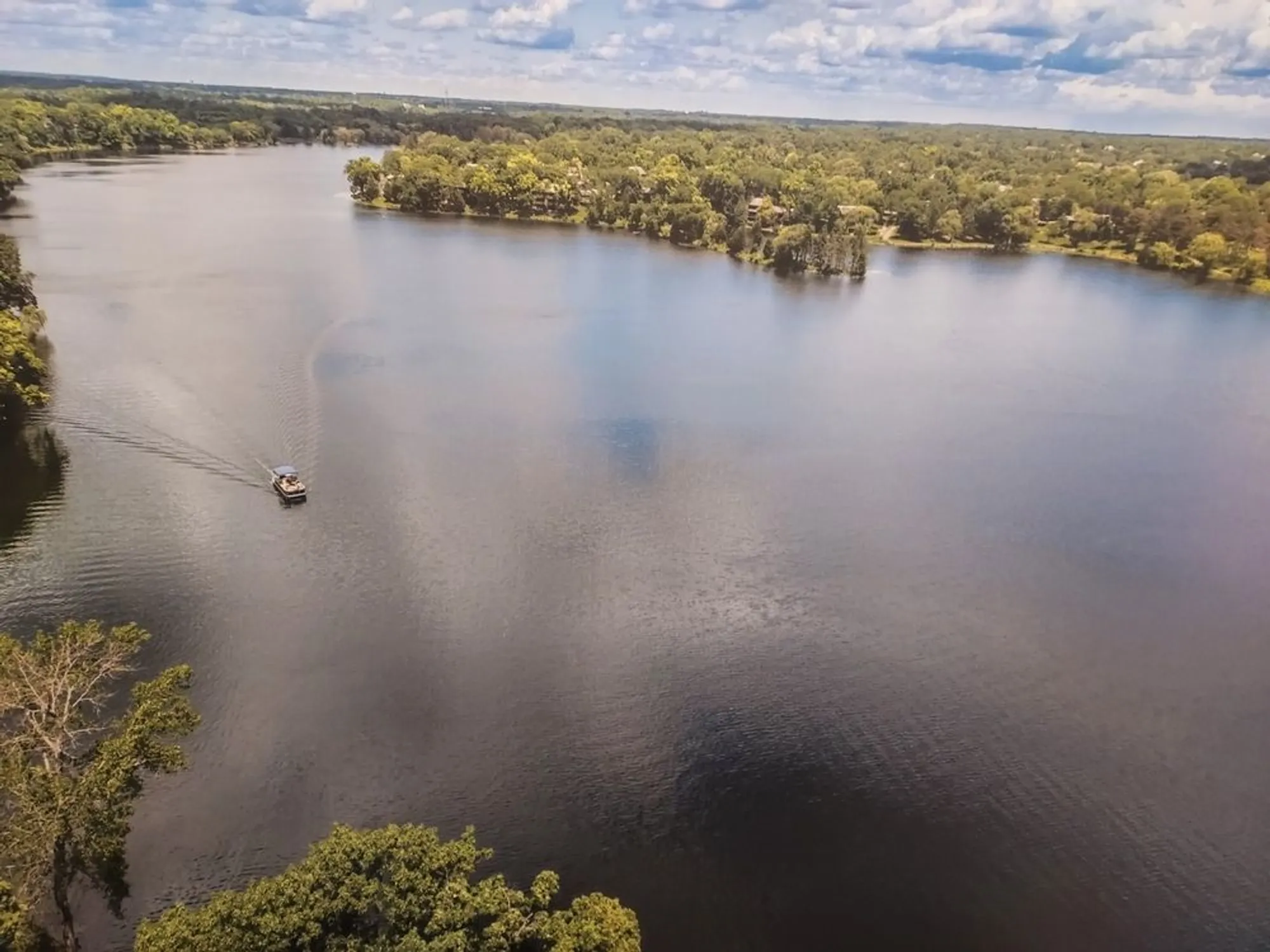 Property Slideshow image 42 of 54 | 660 old barn rd # f-24, Lake Barrington, IL, 60010