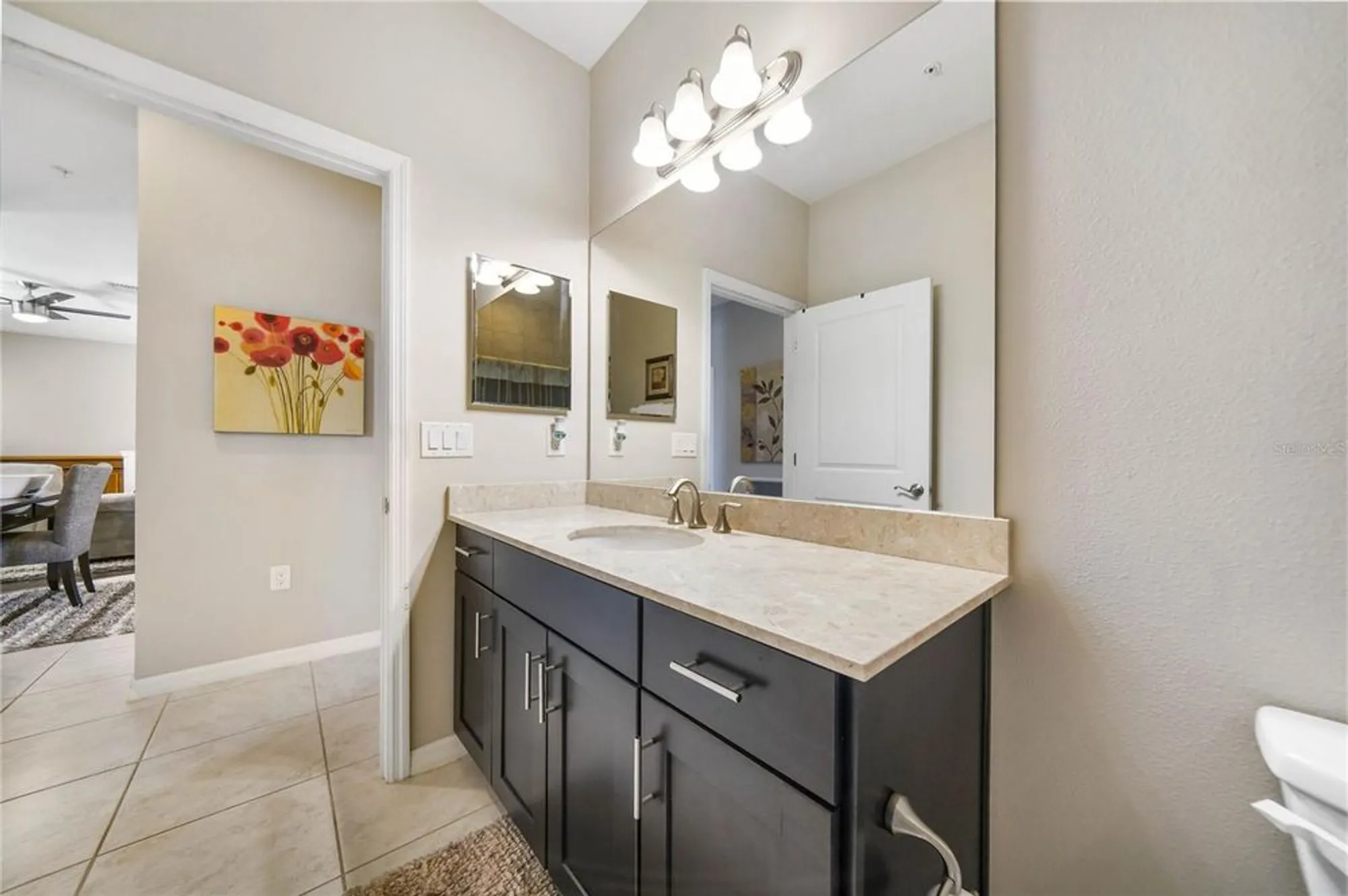 Property Slideshow image 18 of 41 | 23527 awabuki dr # 202, Venice, FL, 34293