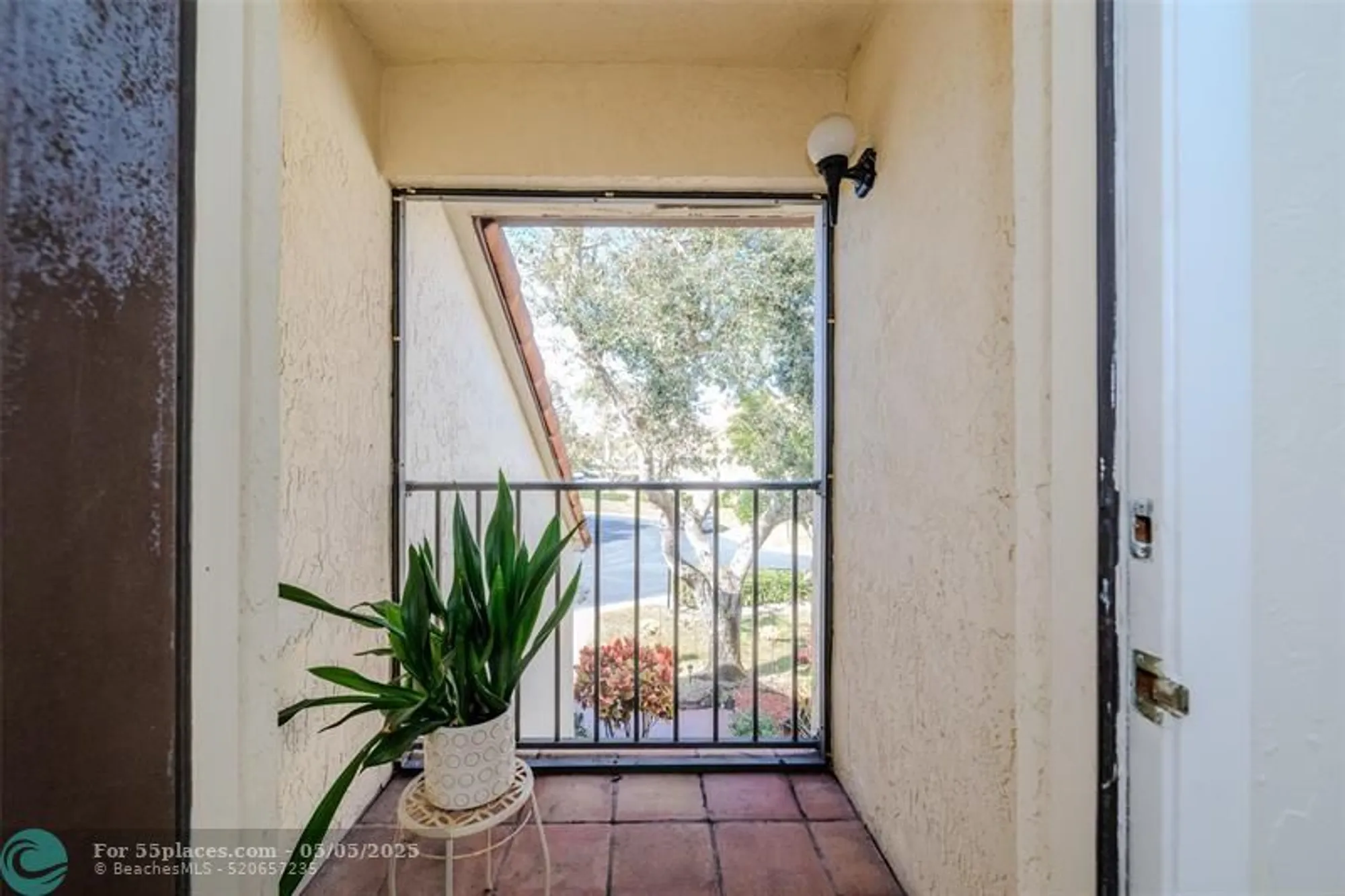 Property Slideshow image 19 of 38 | 3022 lucerne park dr, Greenacres, FL, 33467