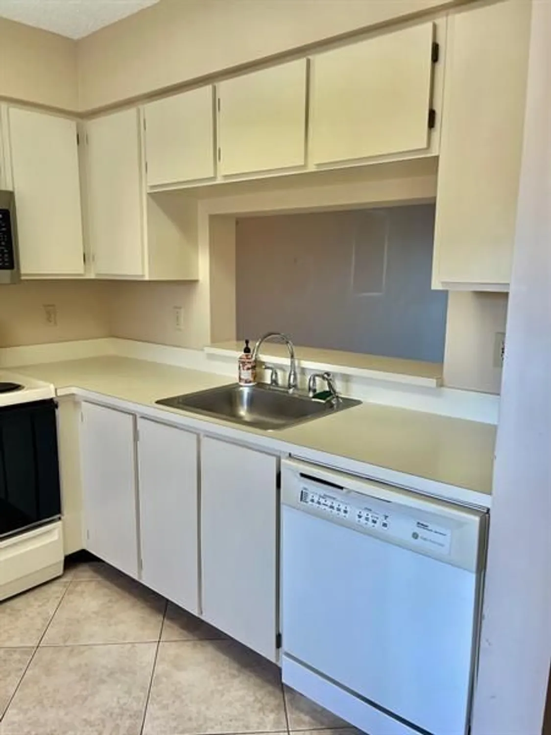 Property Slideshow image 23 of 71 | 7351 kinghurst dr 302, Delray Beach, FL, 33446