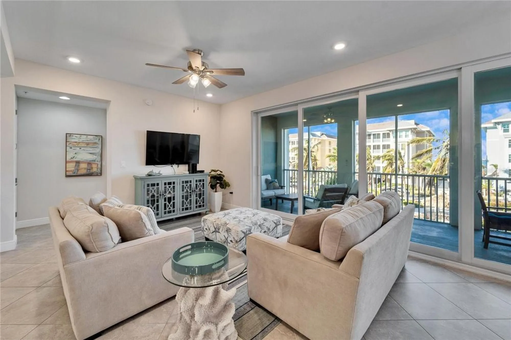 Property Slideshow image 13 of 56 | 379 aruba cir 201, Bradenton, FL, 34209