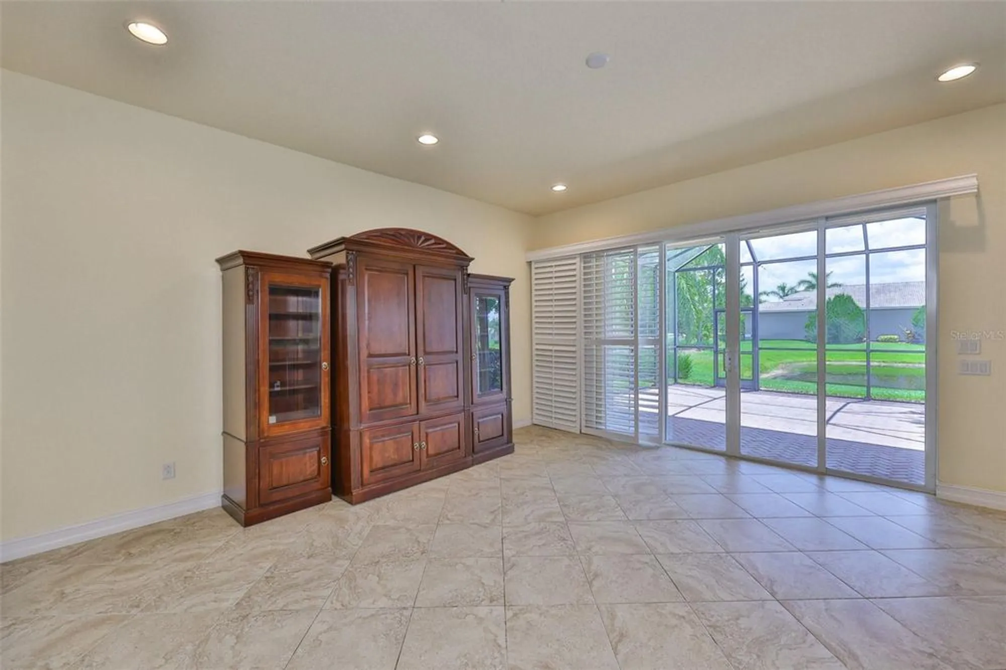 Property Slideshow image 18 of 75 | 16227 cape coral dr, Wimauma, FL, 33598