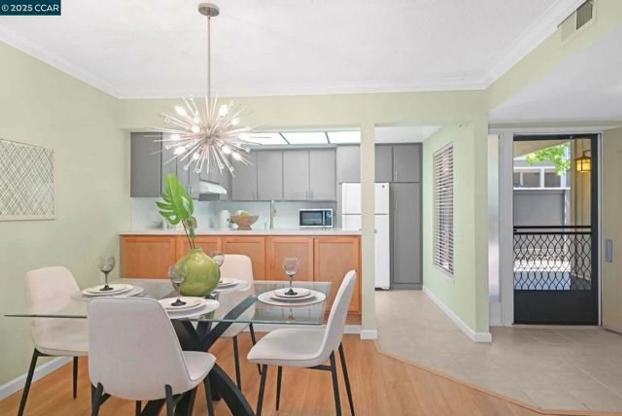 Property Slideshow image 4 of 29 | 1116 running springs rd 2, Walnut Creek, CA, 94595