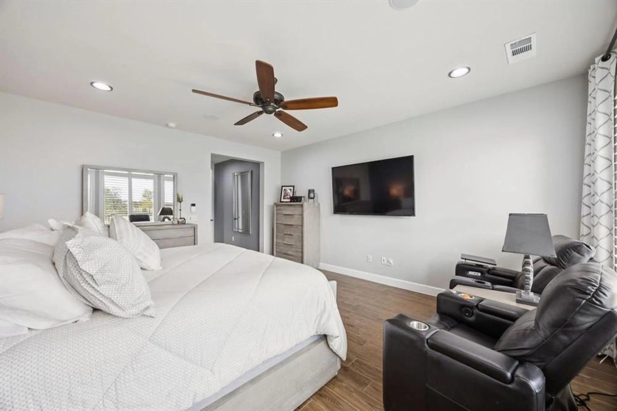 Property Slideshow image 15 of 38 | 12225 grosbeak dr, Denton, TX, 76207