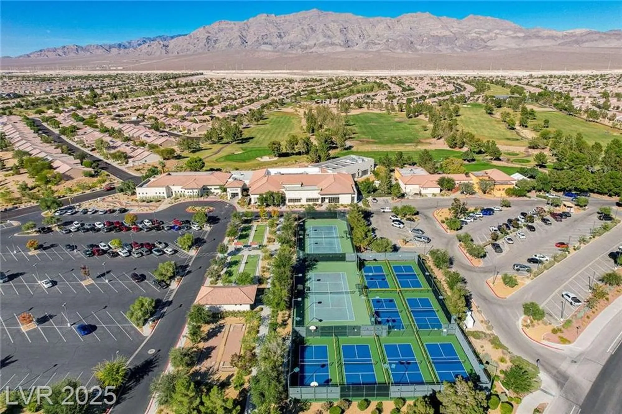 Property Slideshow image 43 of 64 | 7873 broadwing dr, North Las Vegas, NV, 89084