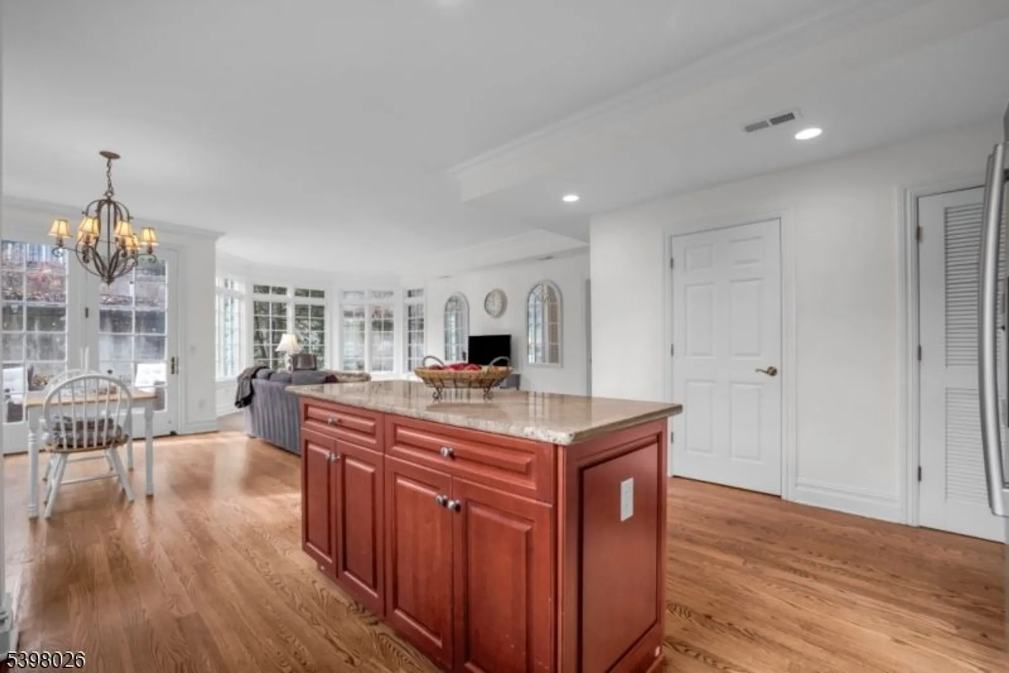 Property Slideshow image 9 of 19 | 34 schmidt cir, Watchung, NJ, 07069