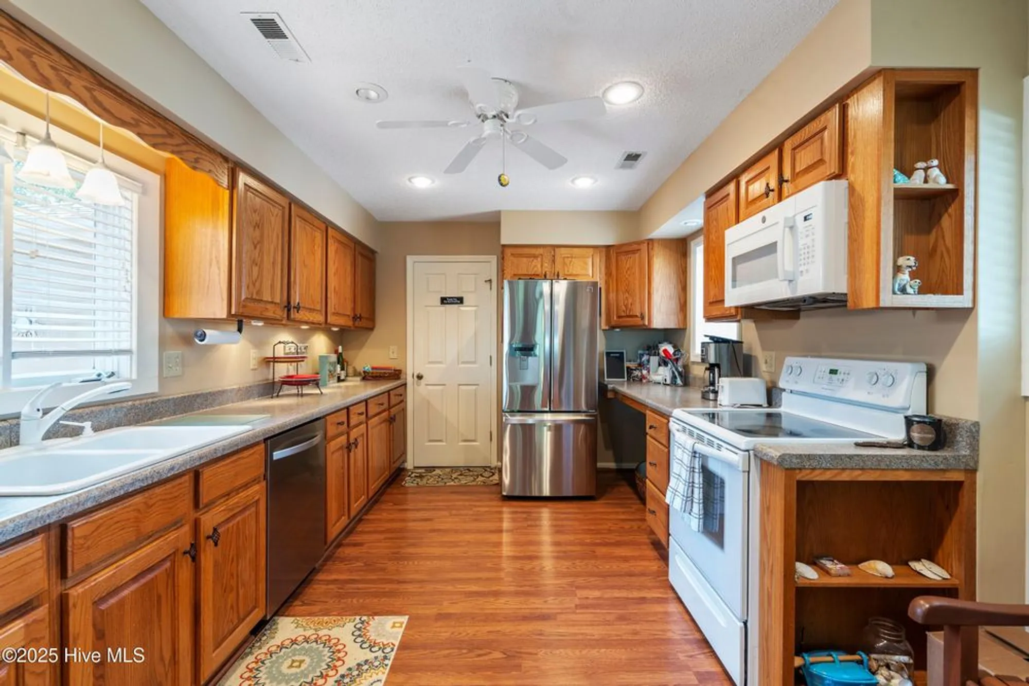 Property Slideshow image 26 of 54 | 608 camellia ln, Sunset Beach, NC, 28468