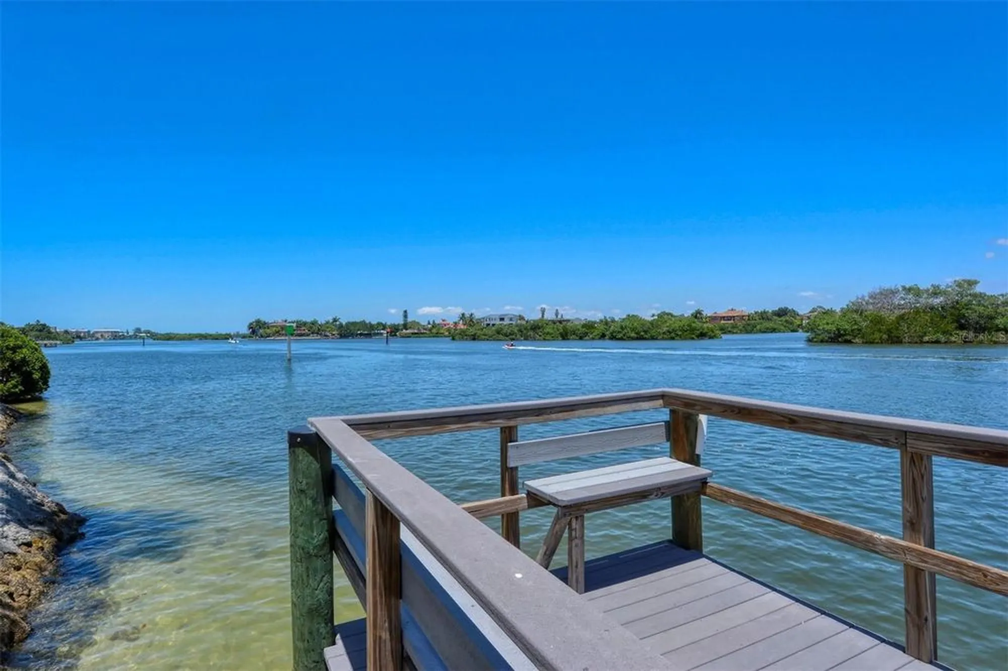 Property Slideshow image 64 of 77 | 1250 n portofino dr # 305mar, Sarasota, FL, 34242