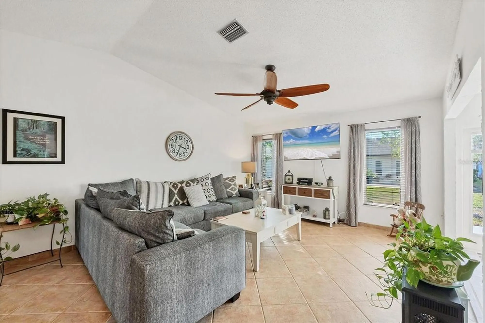 Property Slideshow image 13 of 64 | 603 chestnut ln # 90, Englewood, FL, 34223