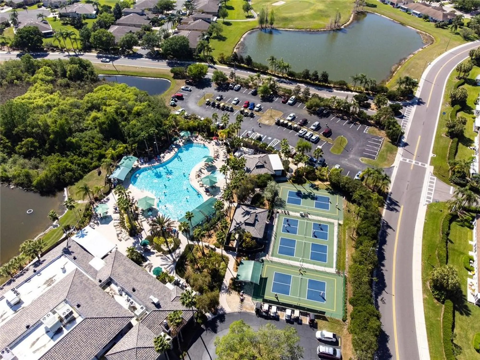 Property Slideshow image 42 of 59 | 1908 canterbury ln 25, Sun City Center, FL, 33573