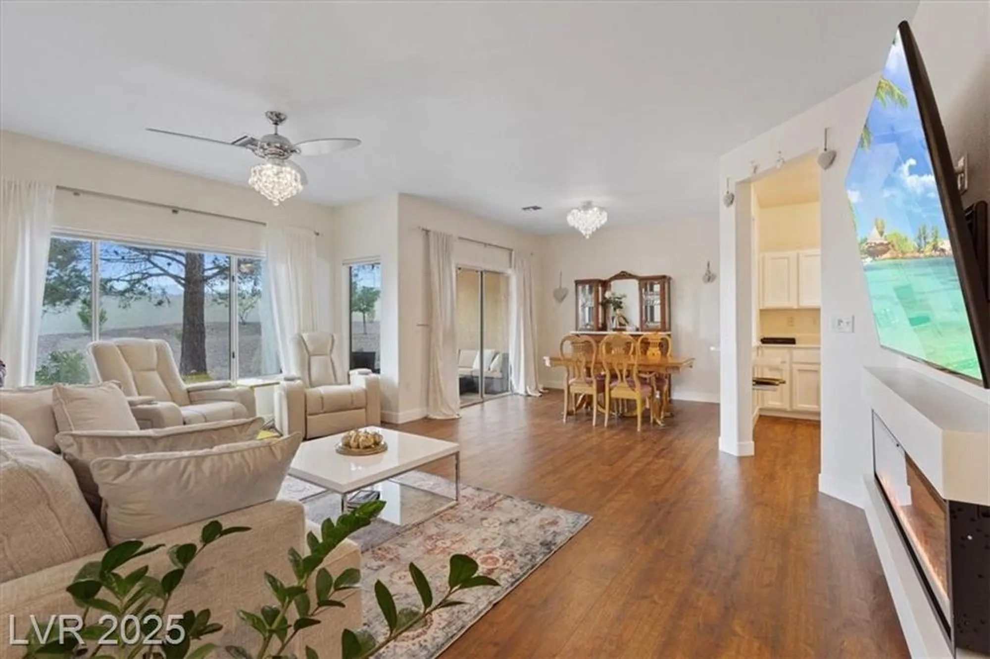 Property Slideshow image 3 of 21 | 11013 mission lakes ave, Las Vegas, NV, 89134