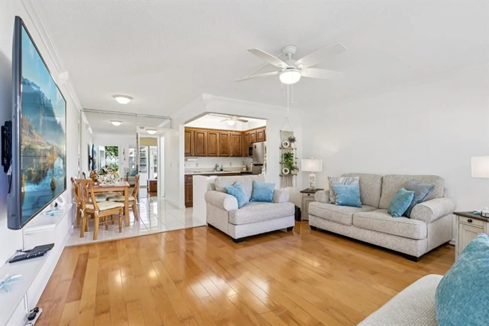 Property Slideshow image 3 of 20 | 270 newport r # 270, Deerfield Beach, FL, 33442