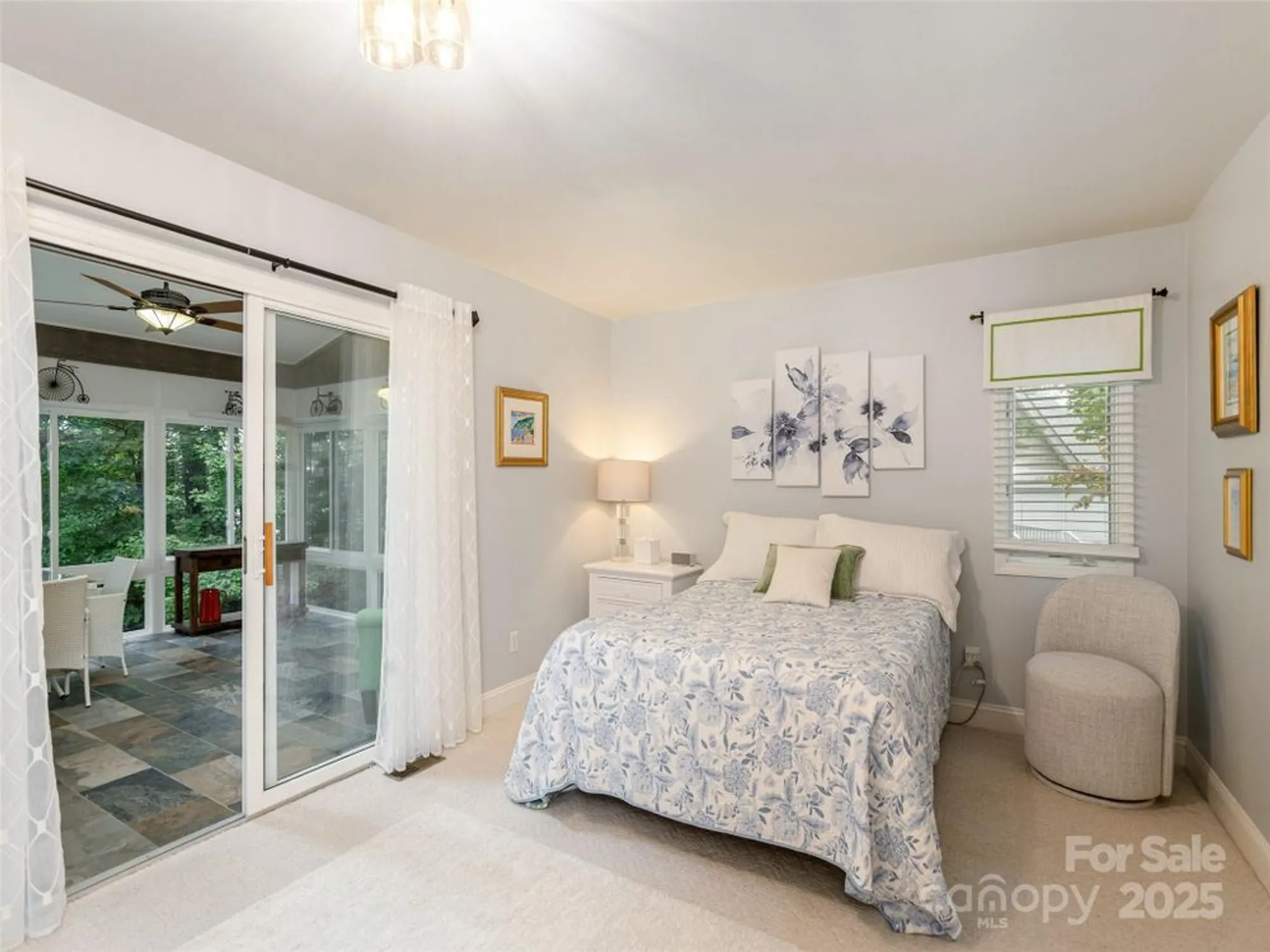 Property Slideshow image 26 of 48 | 210 black oak ln, Hendersonville, NC, 28791