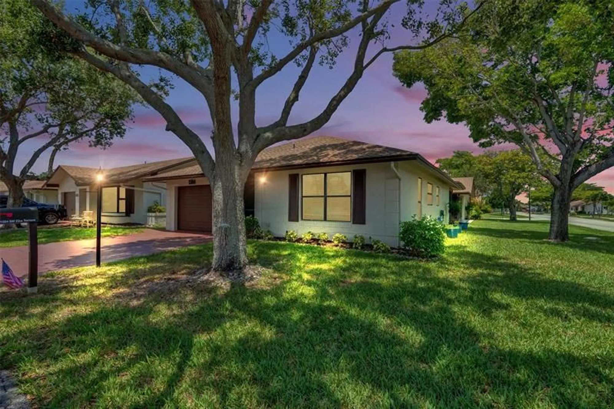 Property Slideshow image 4 of 80 | 1584 sw 22nd ter, Deerfield Beach, FL, 33442