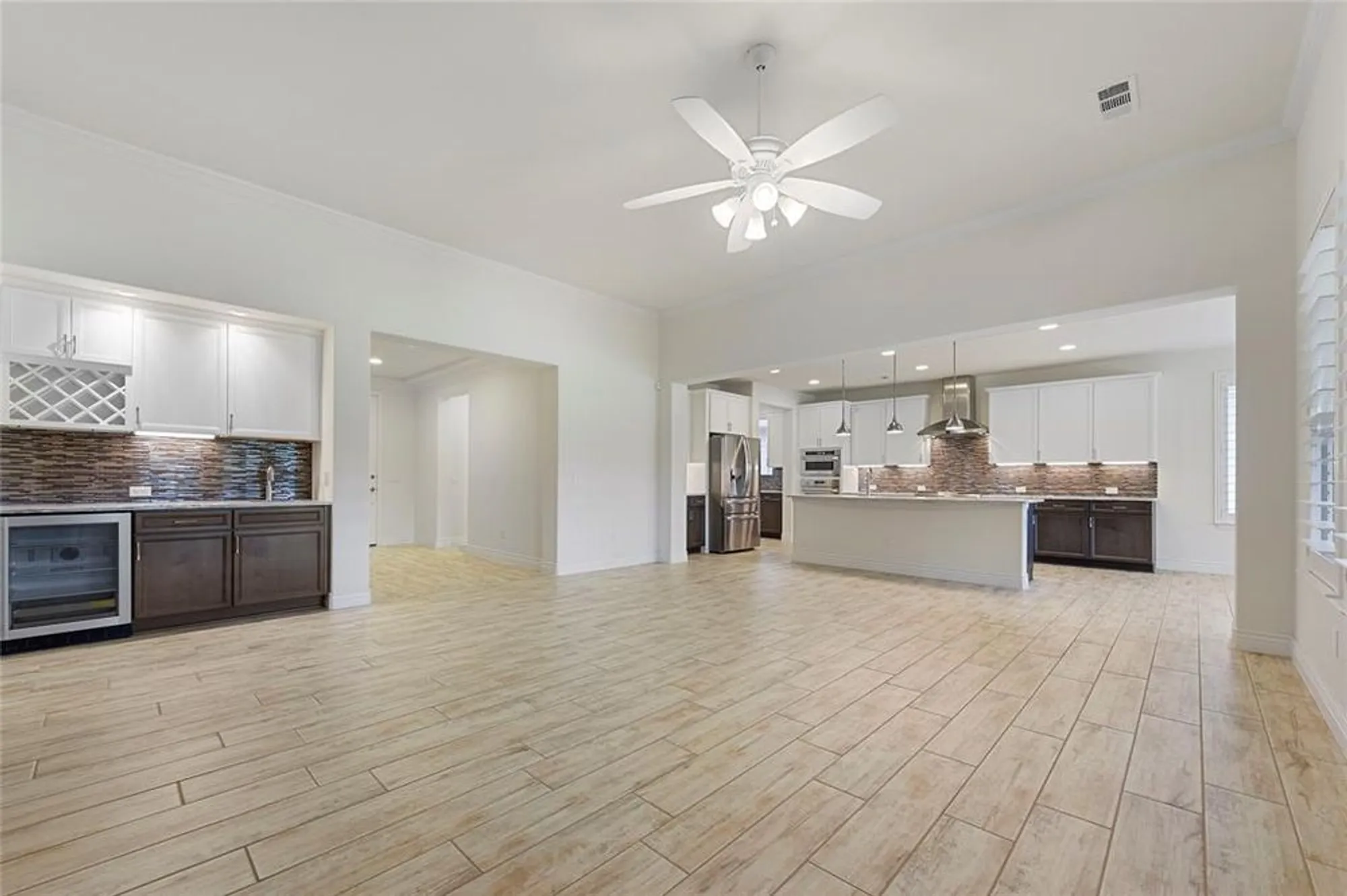 Property Slideshow image 7 of 33 | 9921 flint way, Denton, TX, 76207