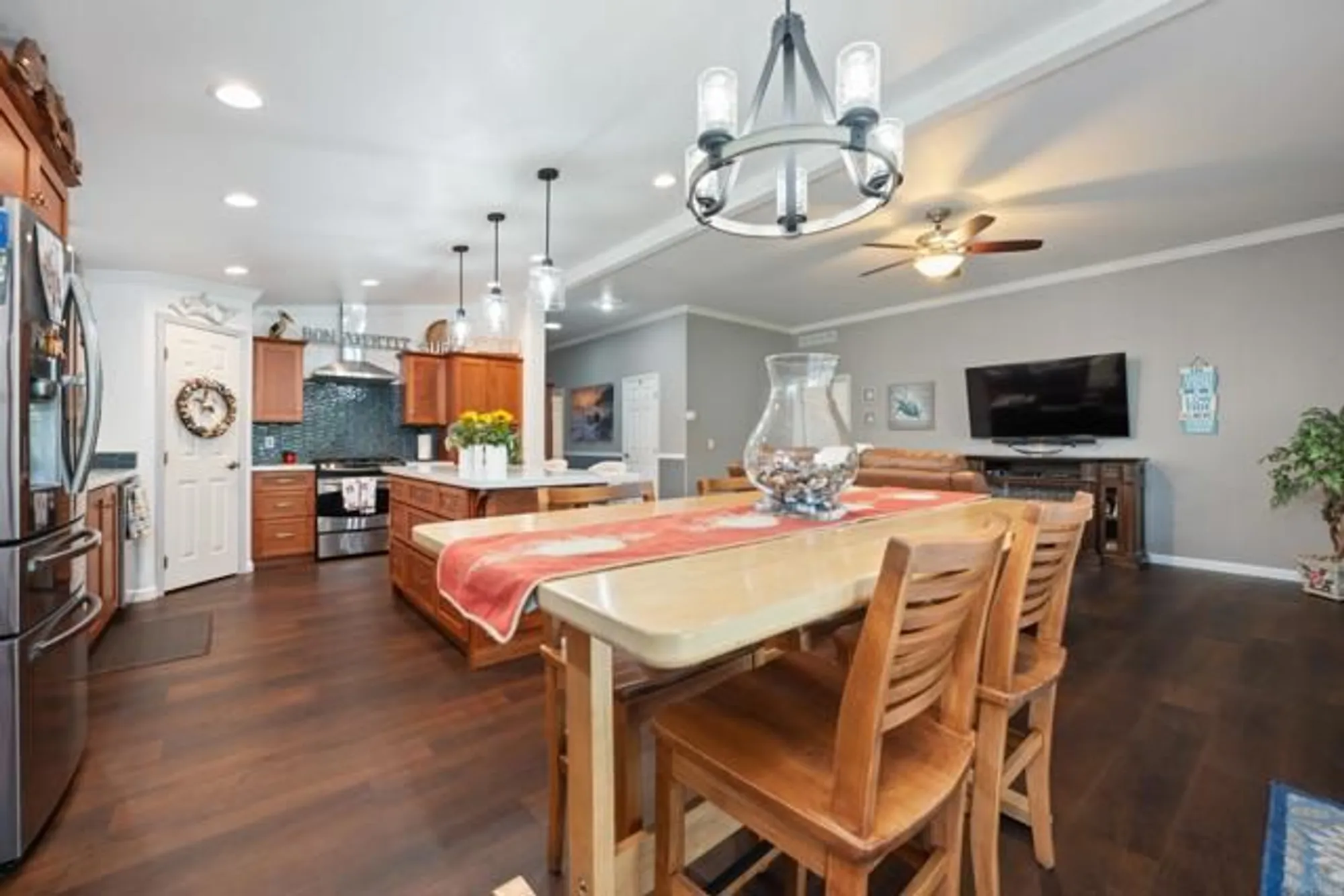 Property Slideshow image 8 of 23 | 5132 don rodolfo dr, Carlsbad, CA, 92010