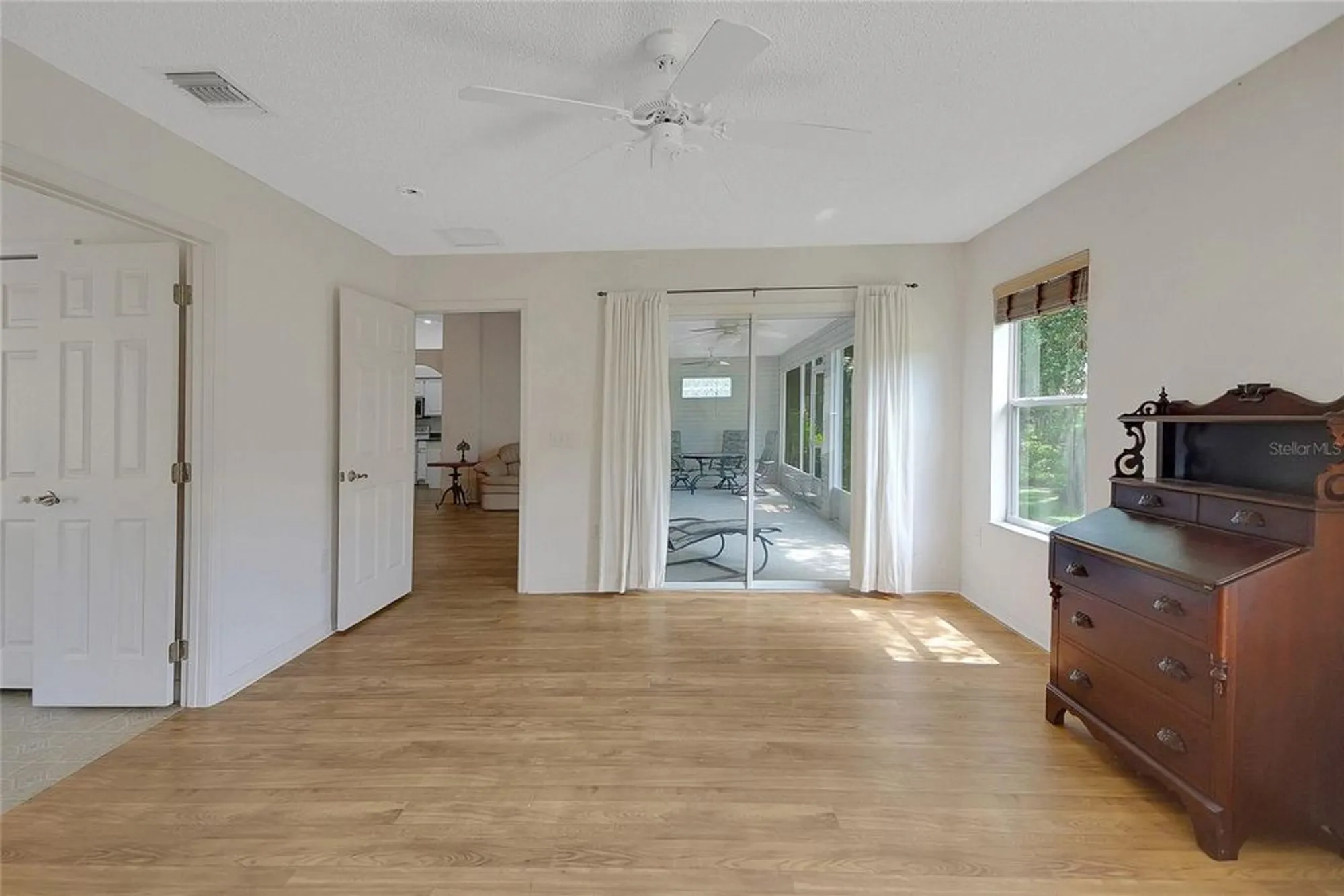 Property Slideshow image 46 of 77 | 32942 rambling oaks ct, Leesburg, FL, 34748