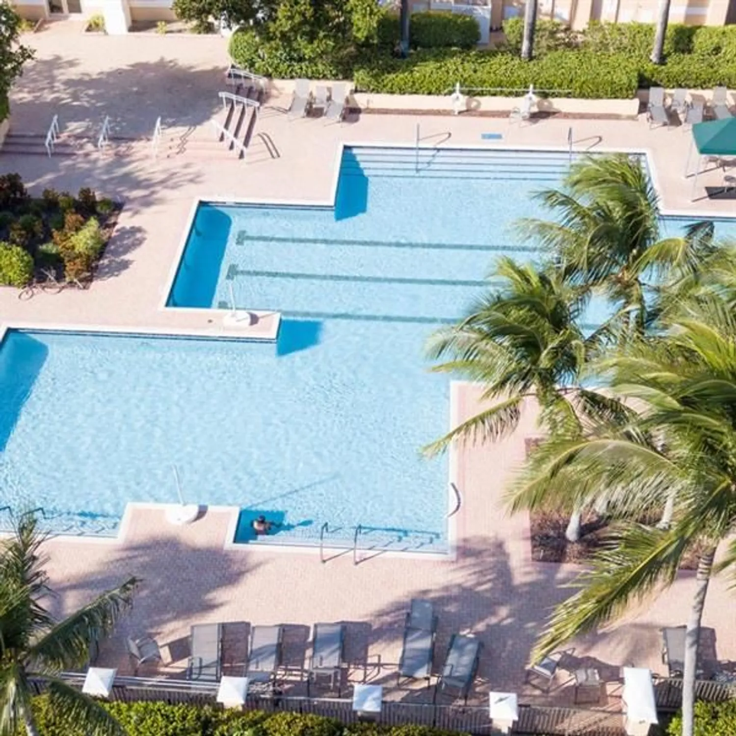 Property Slideshow image 6 of 41 | 7516 ashmont cir 104, Tamarac, FL, 33321