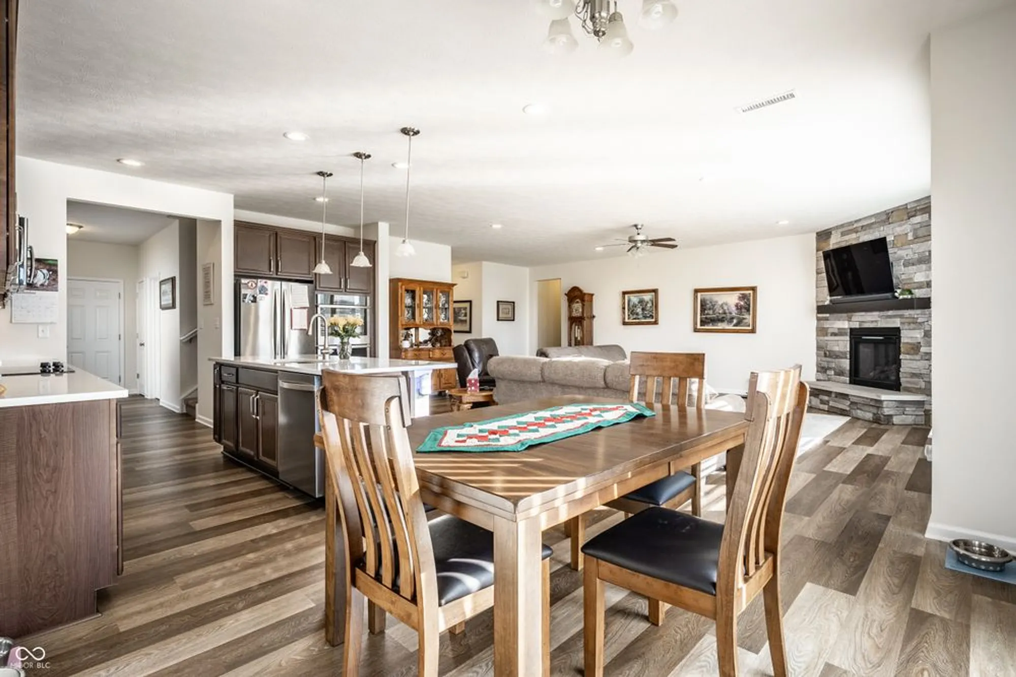 Property Slideshow image 16 of 33 | 11655 flynn pl, Noblesville, IN, 46060