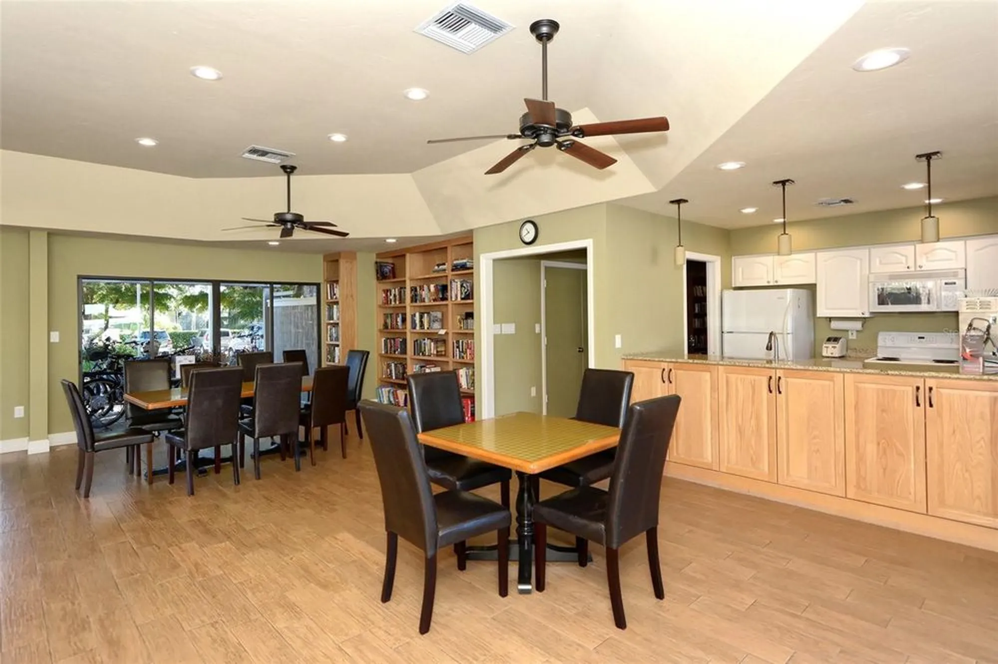Property Slideshow image 57 of 87 | 5230 landings blvd 101, Sarasota, FL, 34231