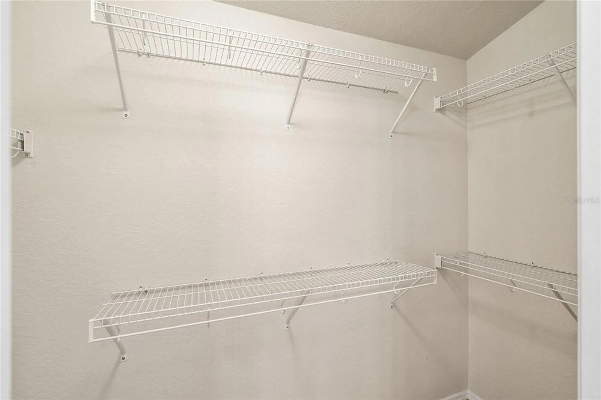 Property Slideshow image 25 of 45 | 418 del sol ave, Davenport, FL, 33837