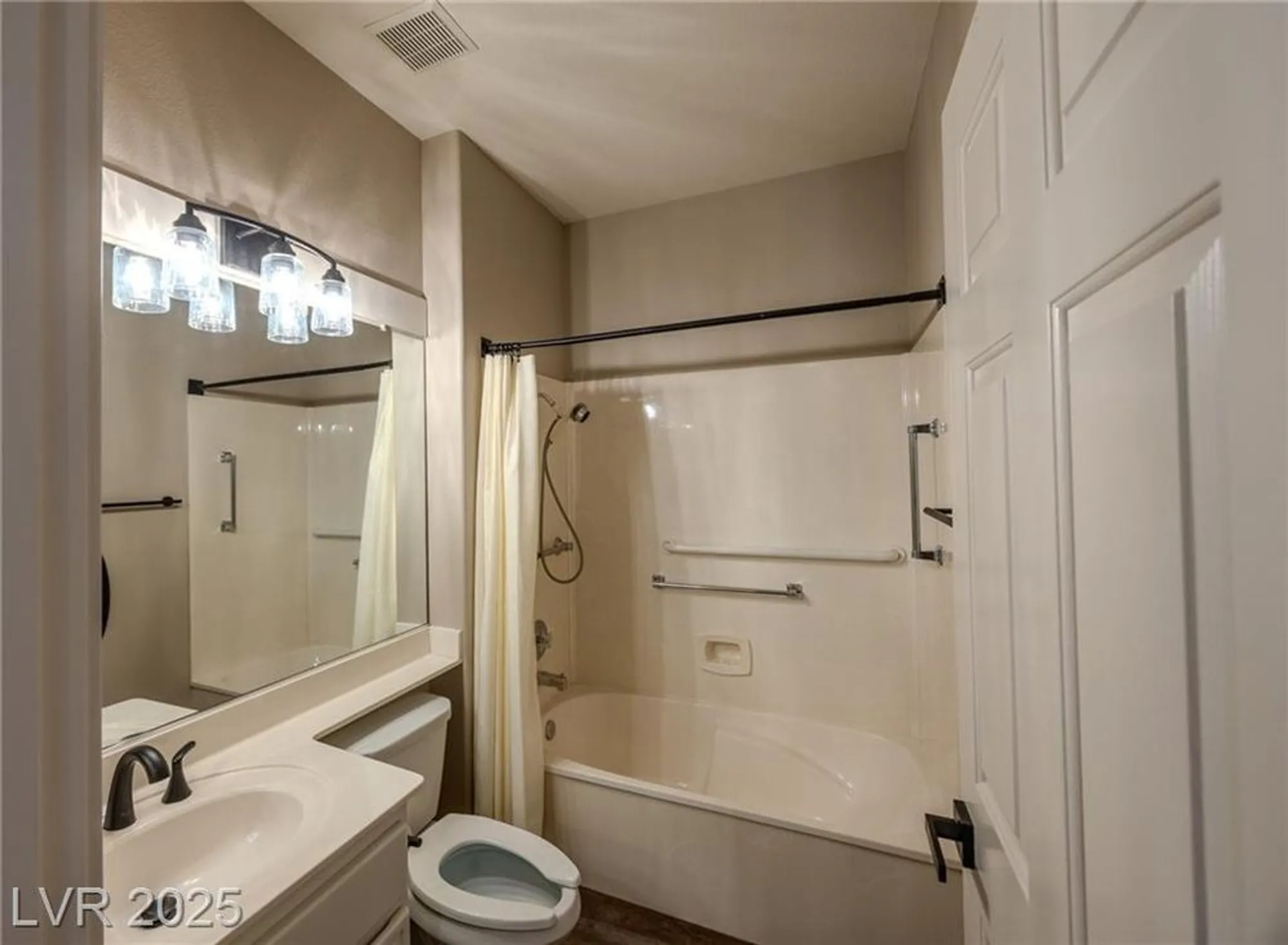 Property Slideshow image 22 of 26 | 9240 january dr, Las Vegas, NV, 89134
