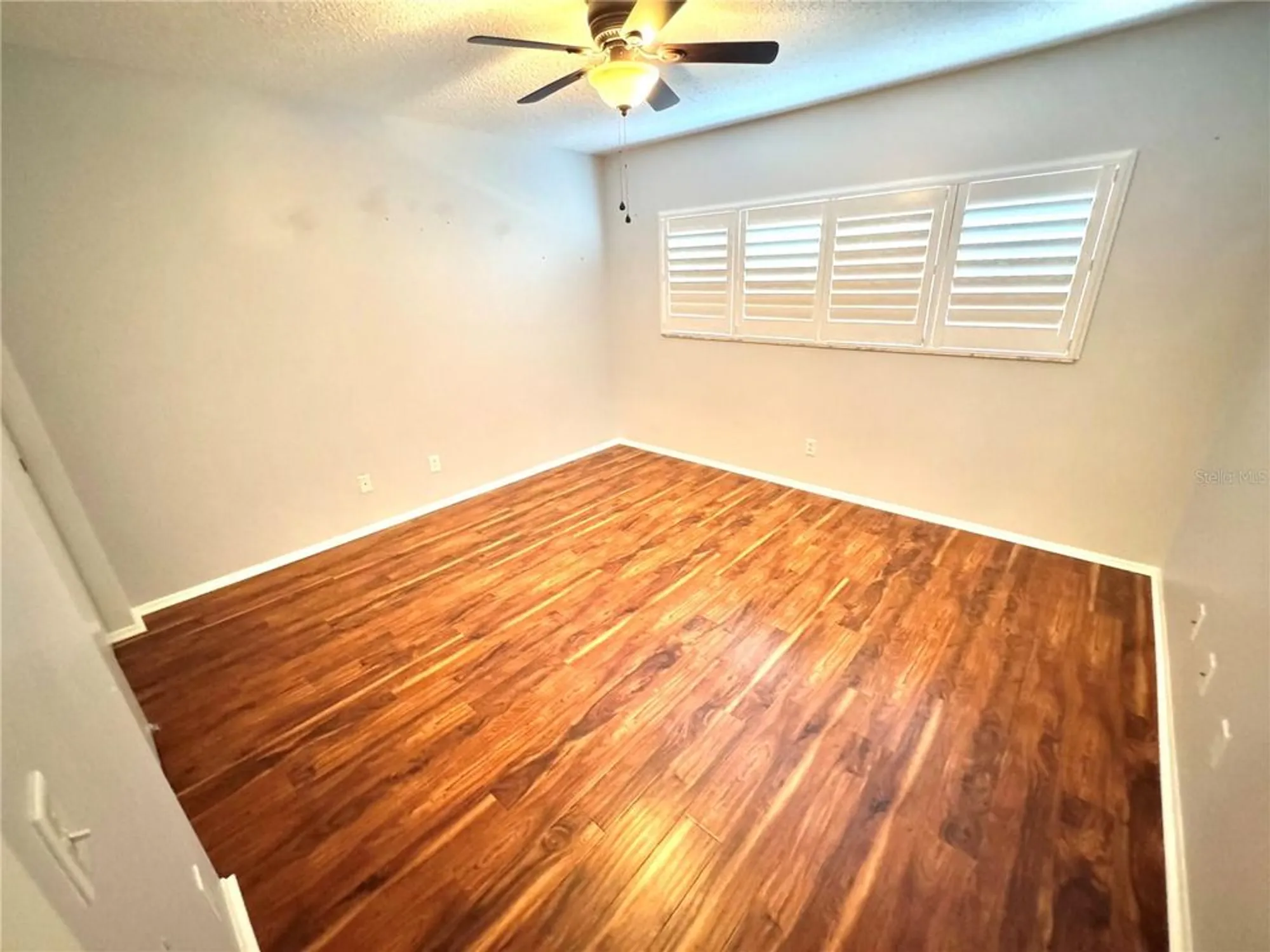 Property Slideshow image 21 of 37 | 2262 swedish dr 6, Clearwater, FL, 33763