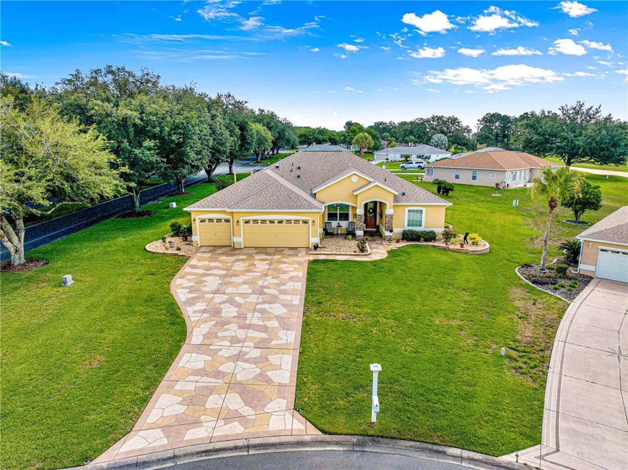 Property Slideshow image 1 of 74 | 13885 del webb blvd, Summerfield, FL, 34491