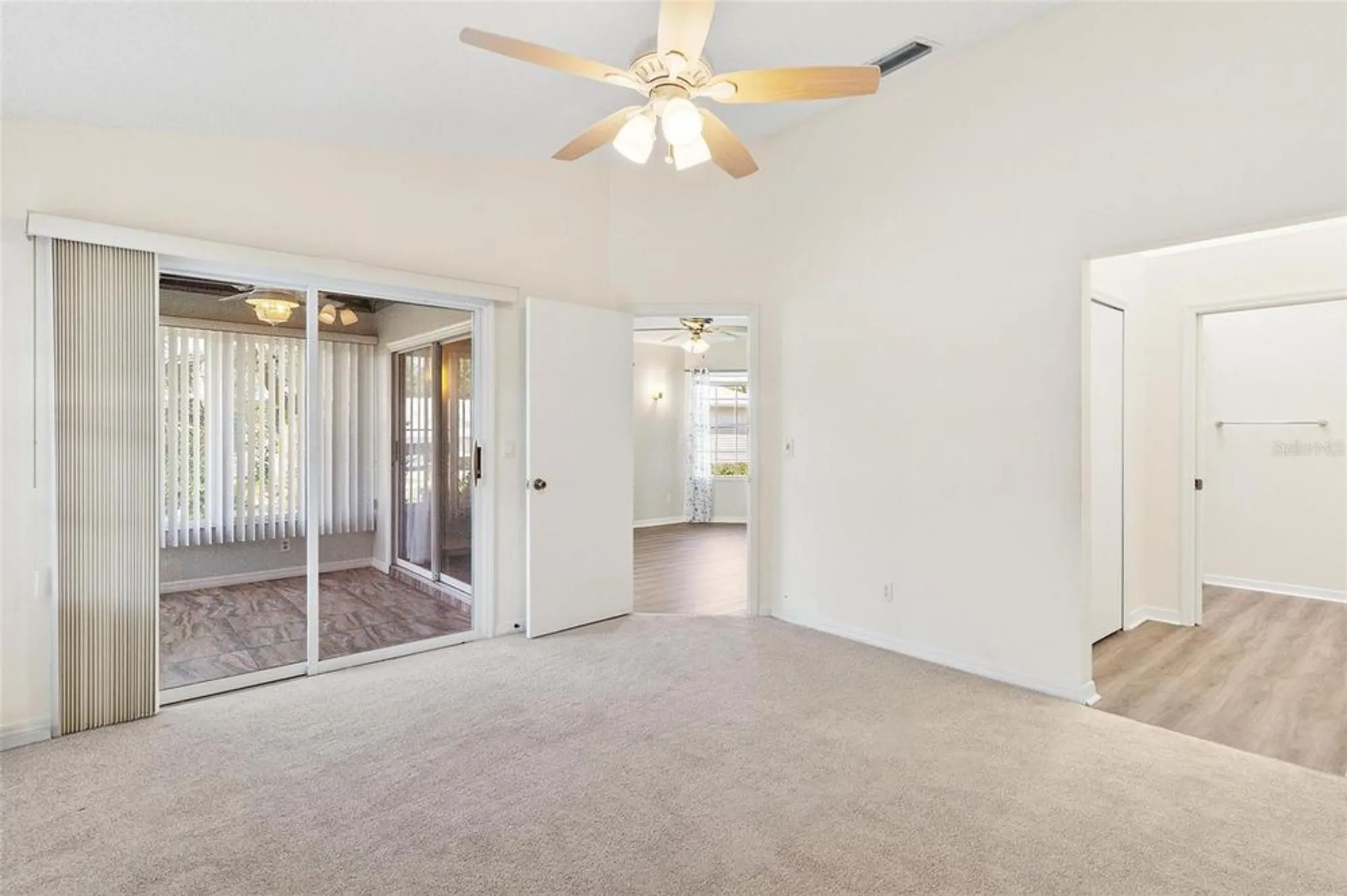 Property Slideshow image 33 of 49 | 26030 newcombe cir, Leesburg, FL, 34748