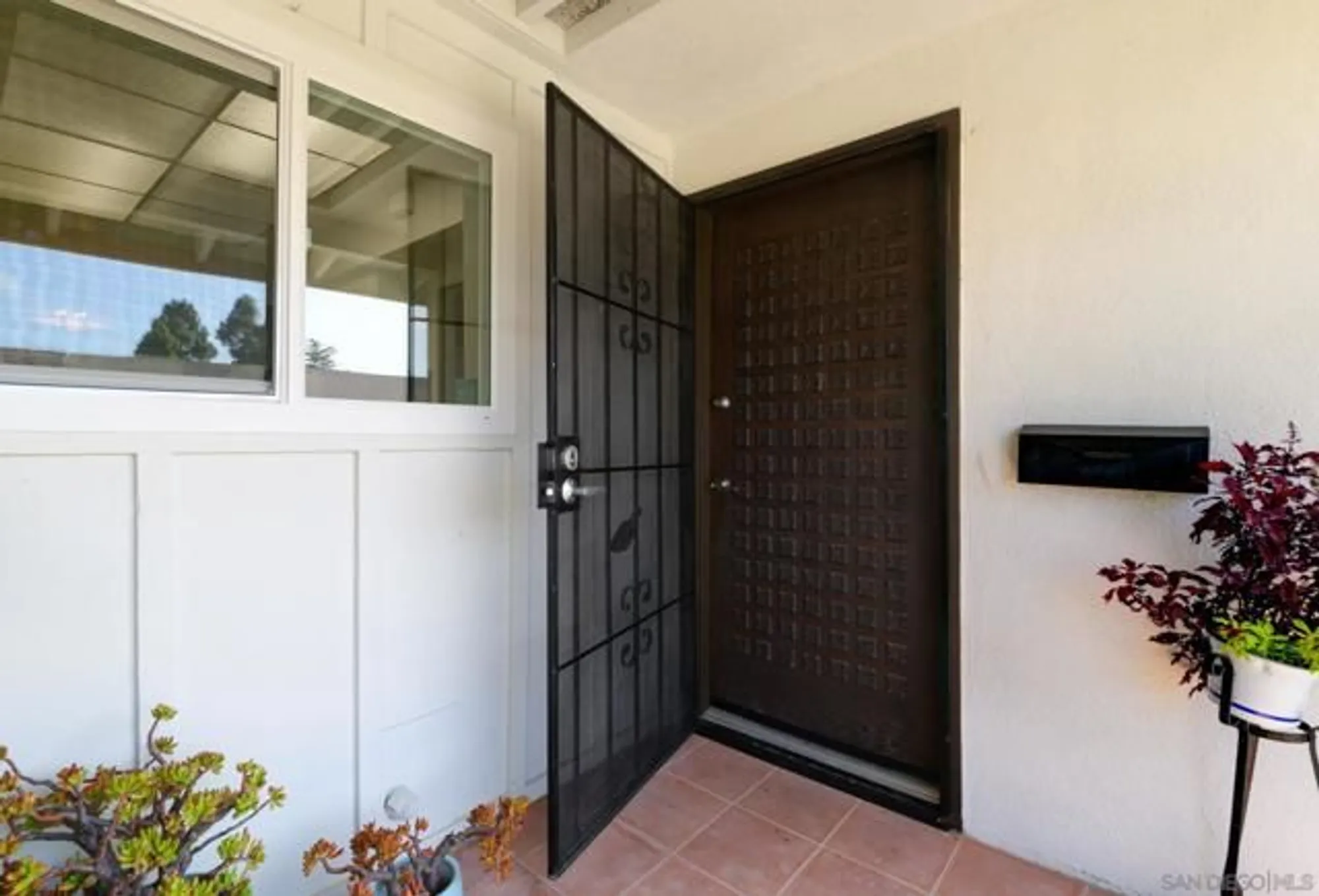 Property Slideshow image 4 of 39 | 3660 vista campana 37, Oceanside, CA, 92057