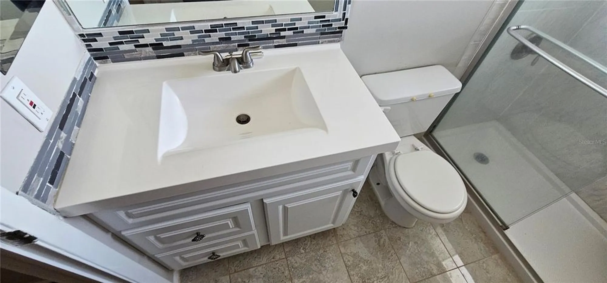 Property Slideshow image 27 of 38 | 1507 n lake dr, Sun City Center, FL, 33573