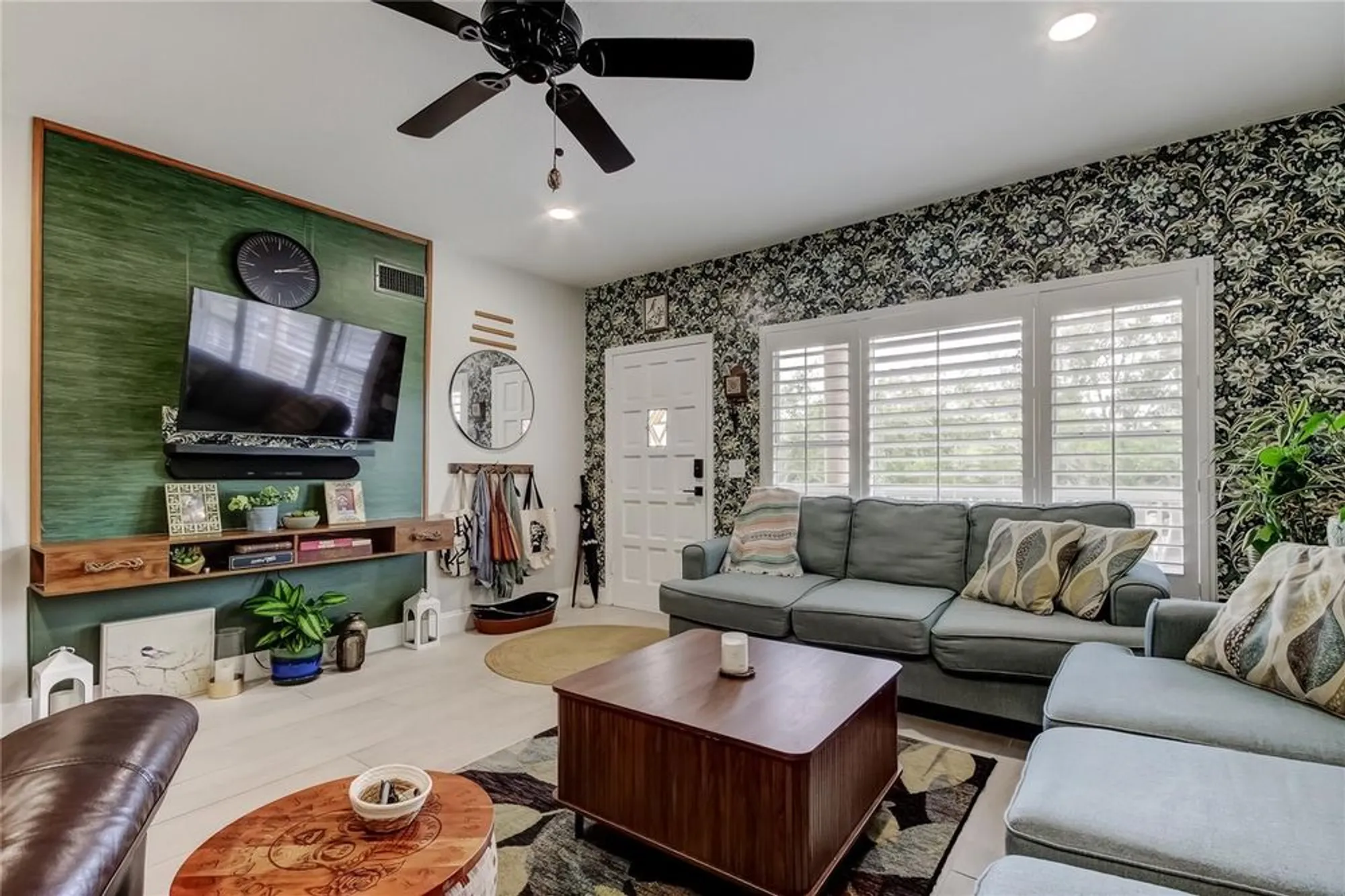 Property Slideshow image 4 of 66 | 2170 americus blvd 64, Clearwater, FL, 33763