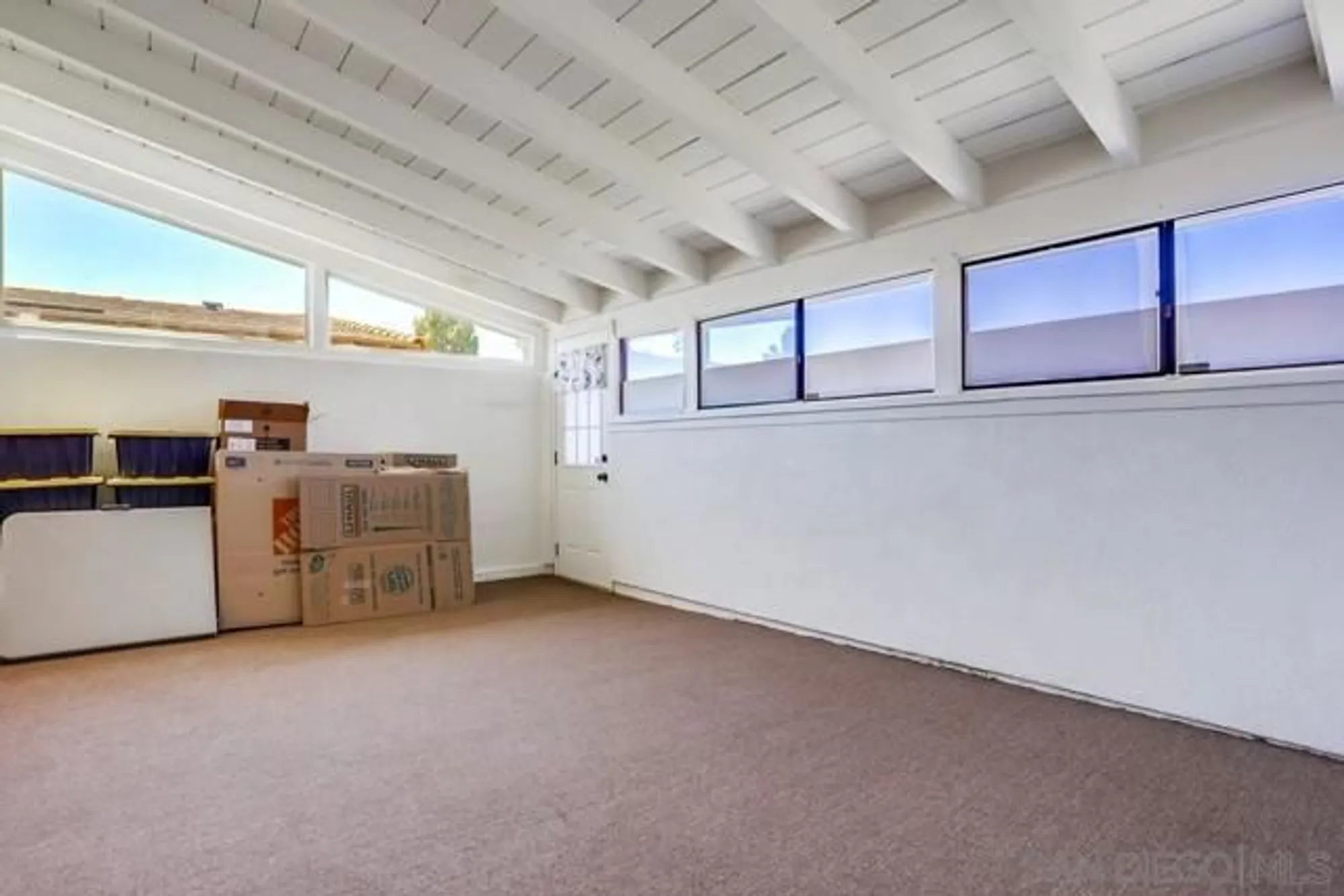 Property Slideshow image 14 of 46 | 16555 caminito vecinos 39, San Diego, CA, 92128