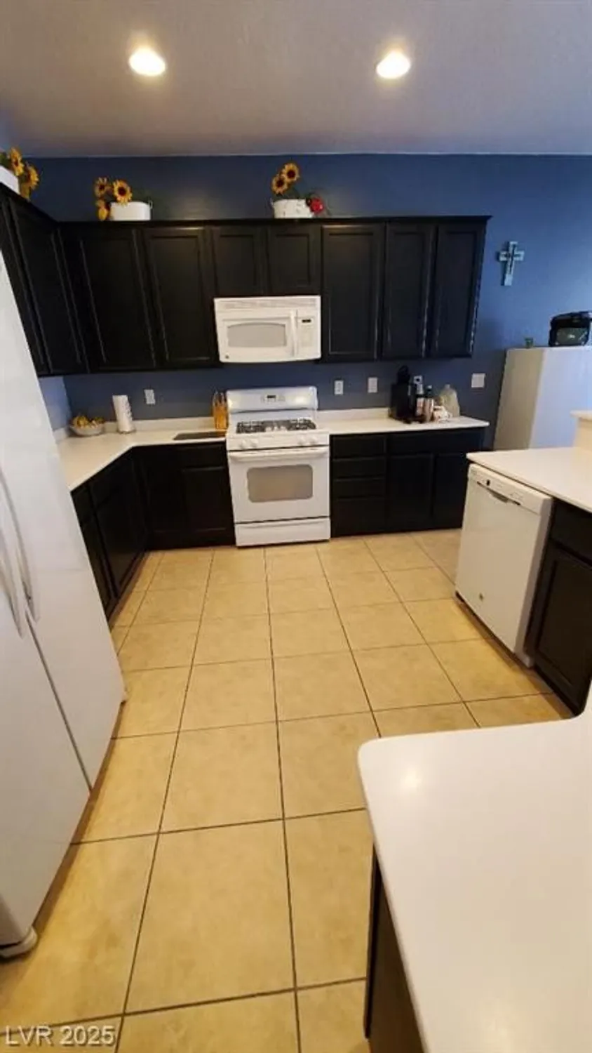 Property Slideshow image 4 of 32 | 7745 fruit dove st, North Las Vegas, NV, 89084