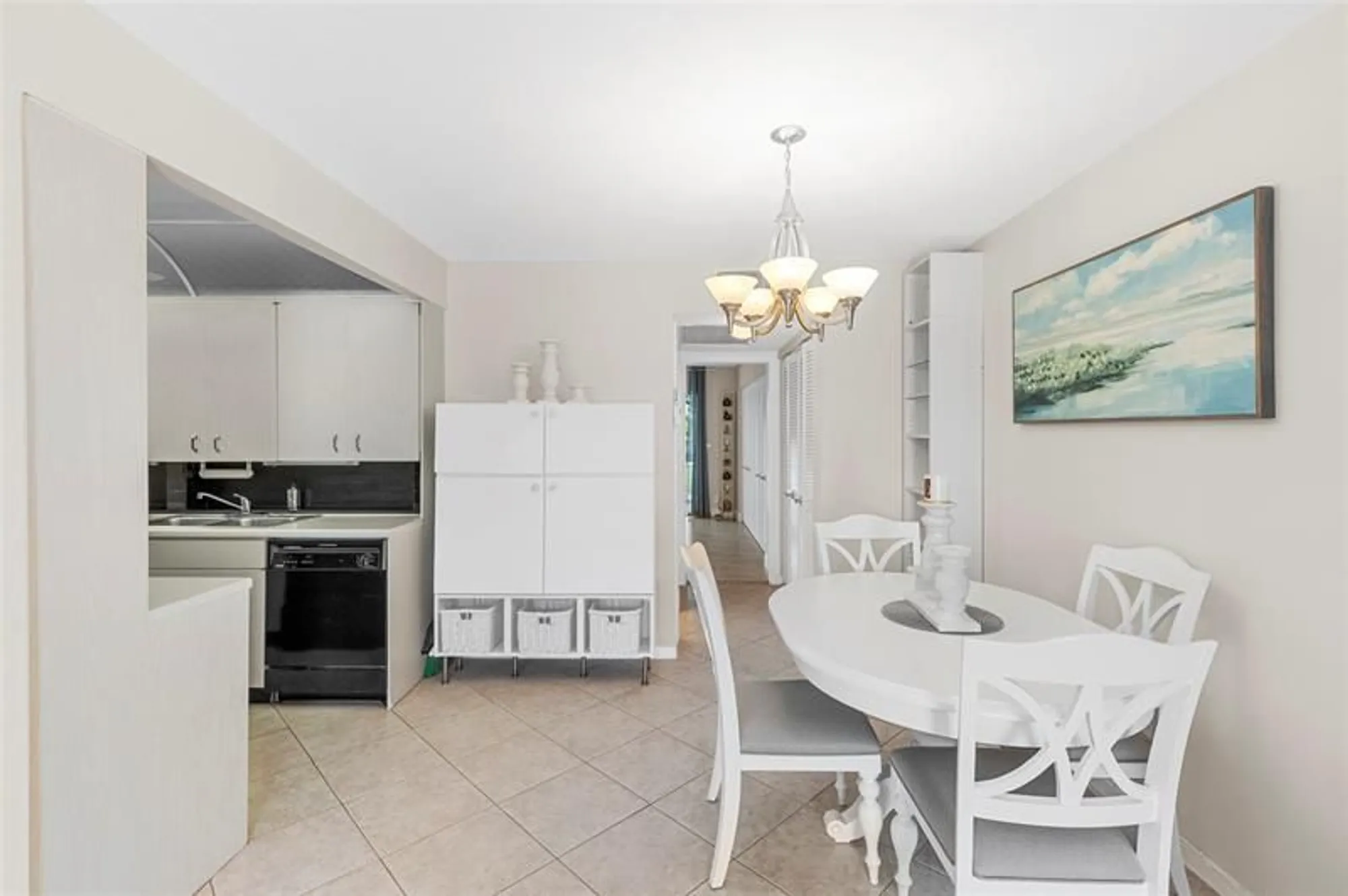 Property Slideshow image 10 of 49 | 3028 cambridge b # 3028, Deerfield Beach, FL, 33442