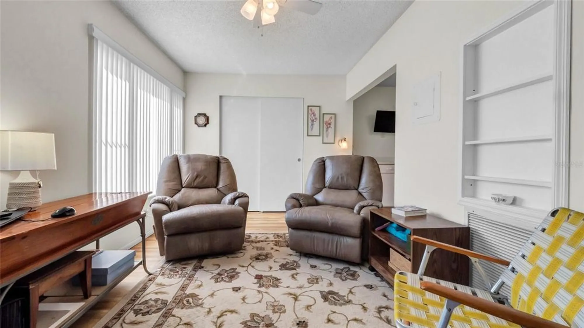 Property Slideshow image 14 of 18 | 2285 israeli dr 53, Clearwater, FL, 33763