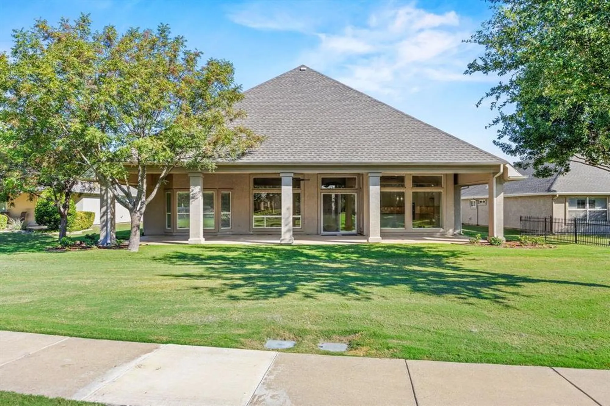 Property Slideshow image 24 of 30 | 10409 countryside dr, Denton, TX, 76207