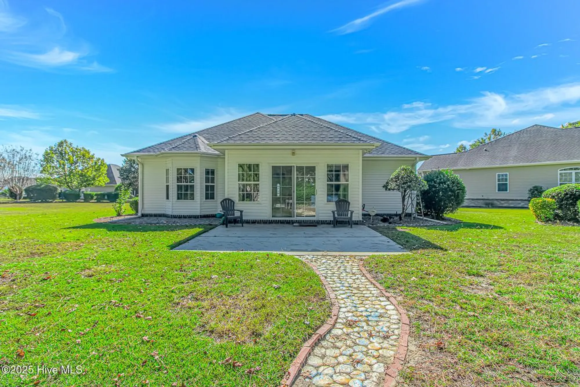 Property Slideshow image 25 of 40 | 299 ravennaside dr, Calabash, NC, 28467