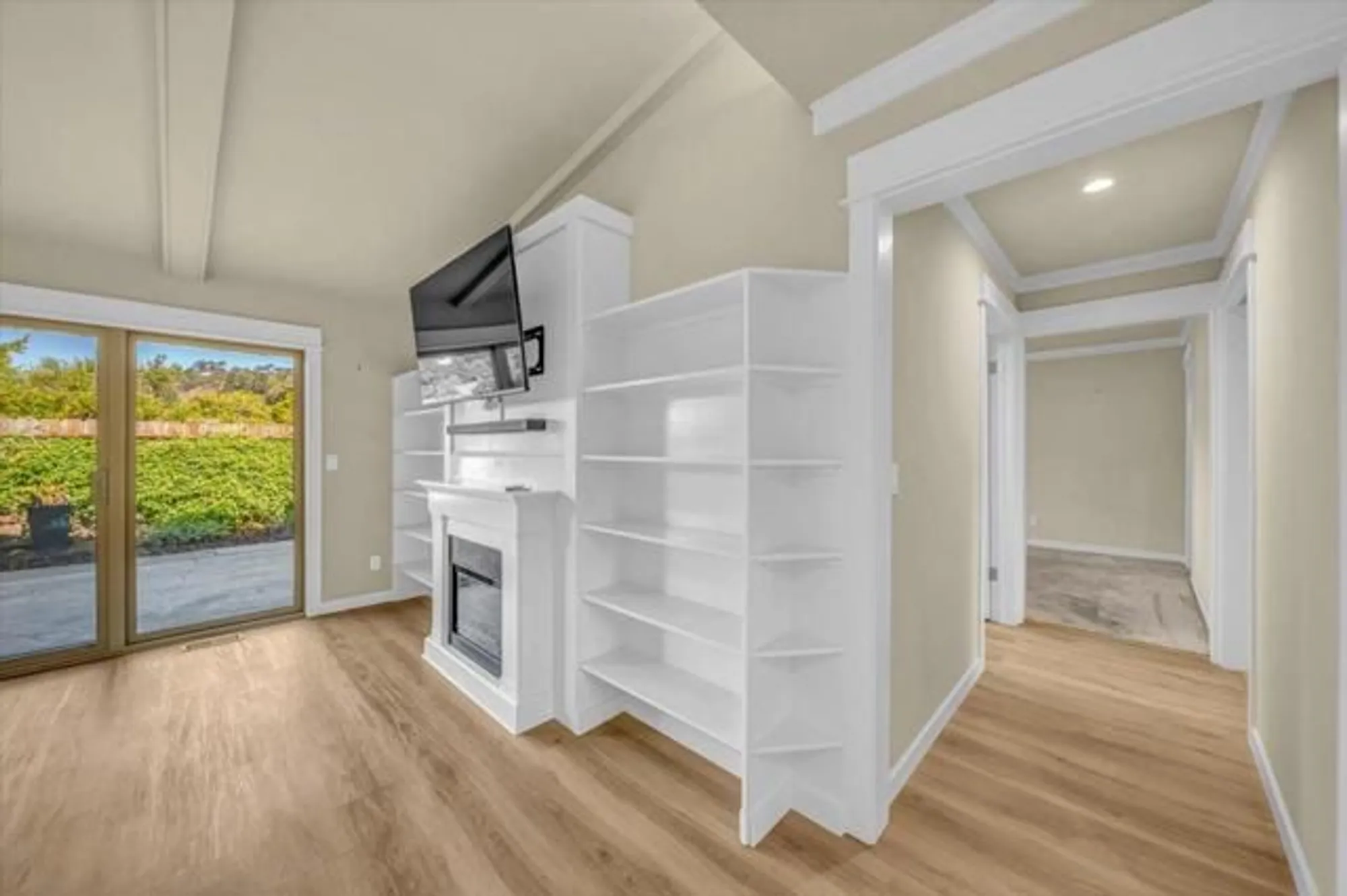 Property Slideshow image 15 of 32 | 44 hacienda carmel, Carmel, CA, 93923