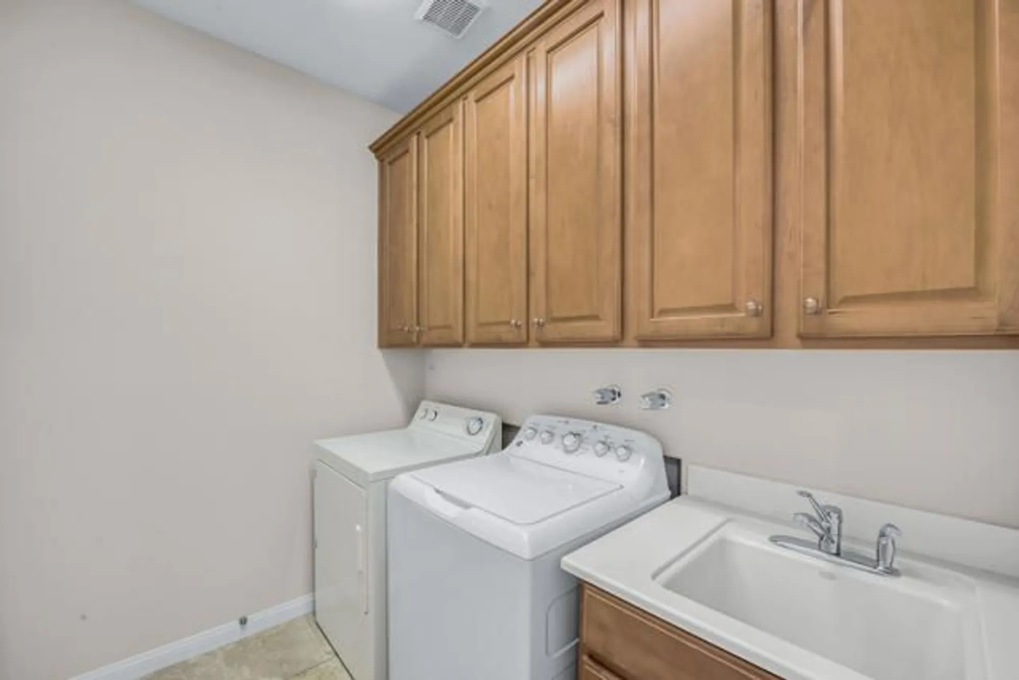 Property Slideshow image 33 of 47 | 80642 avenida camarillo, Indio, CA, 92203