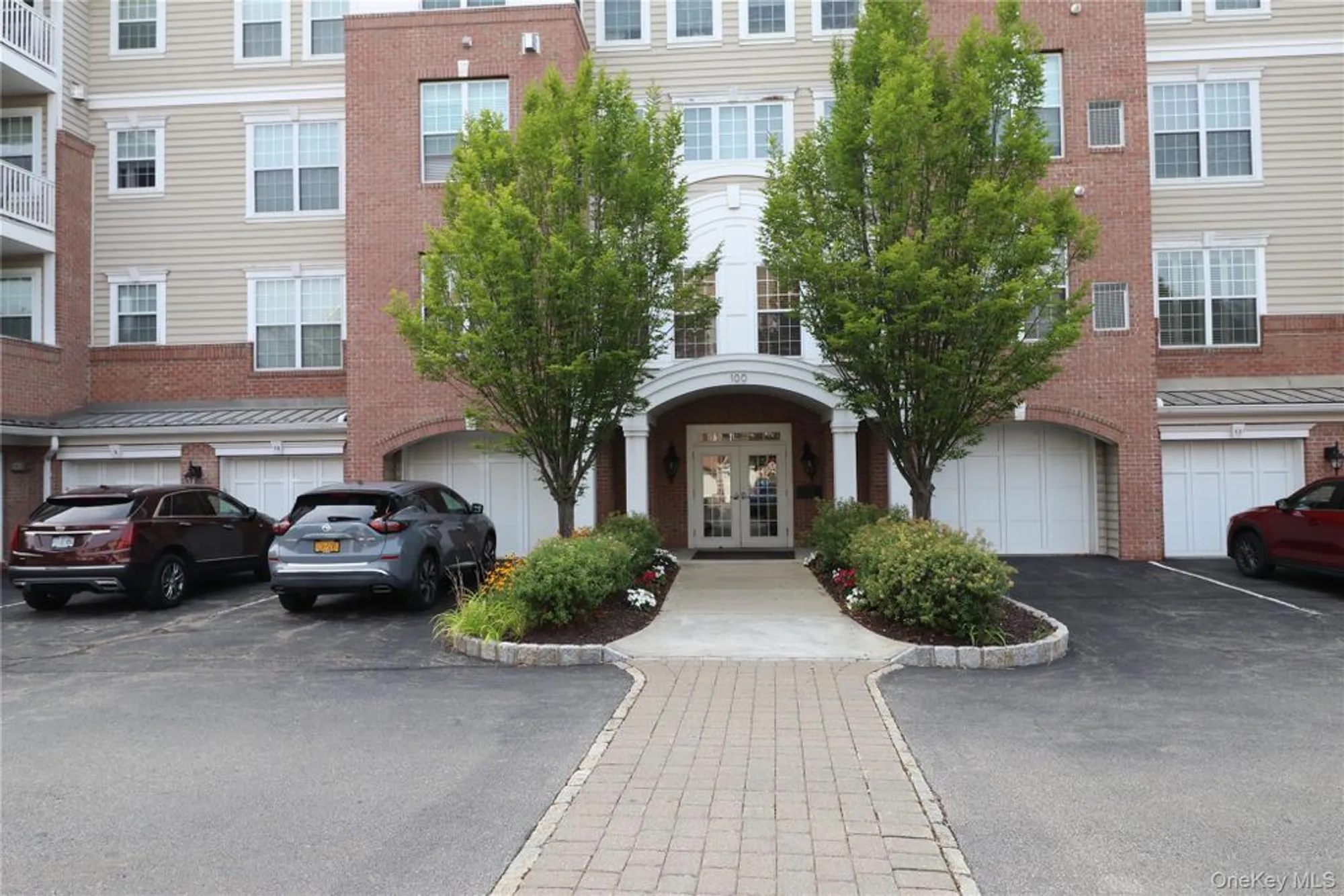 Property Slideshow image 4 of 34 | 145 regency dr, Fishkill, NY, 12524