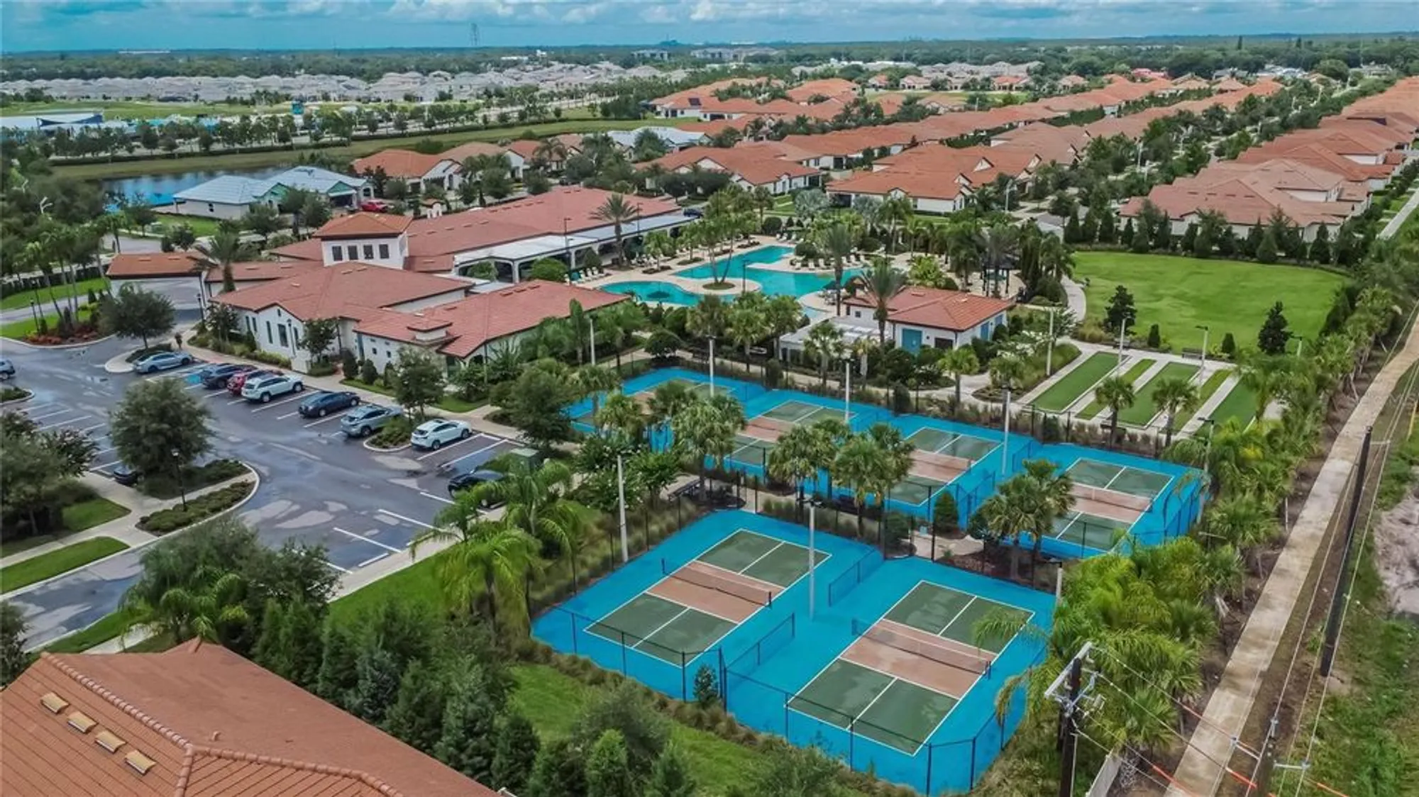 Property Slideshow image 70 of 98 | 16868 scuba crest st, Wimauma, FL, 33598