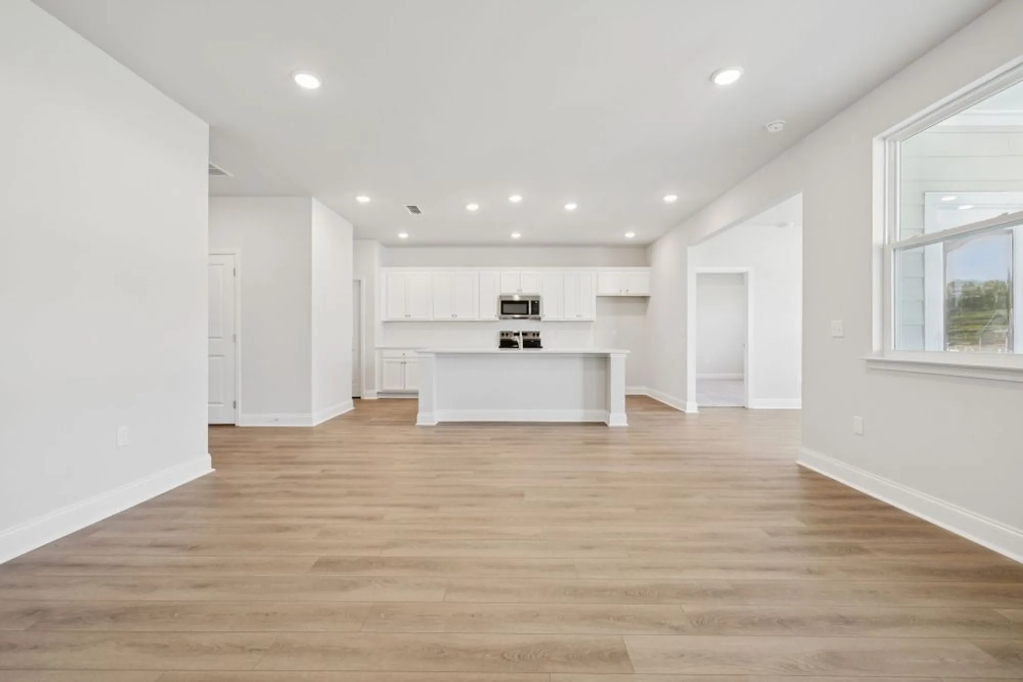 Property Slideshow image 12 of 50 | 316 stonehaus cir, Antioch, TN, 37013