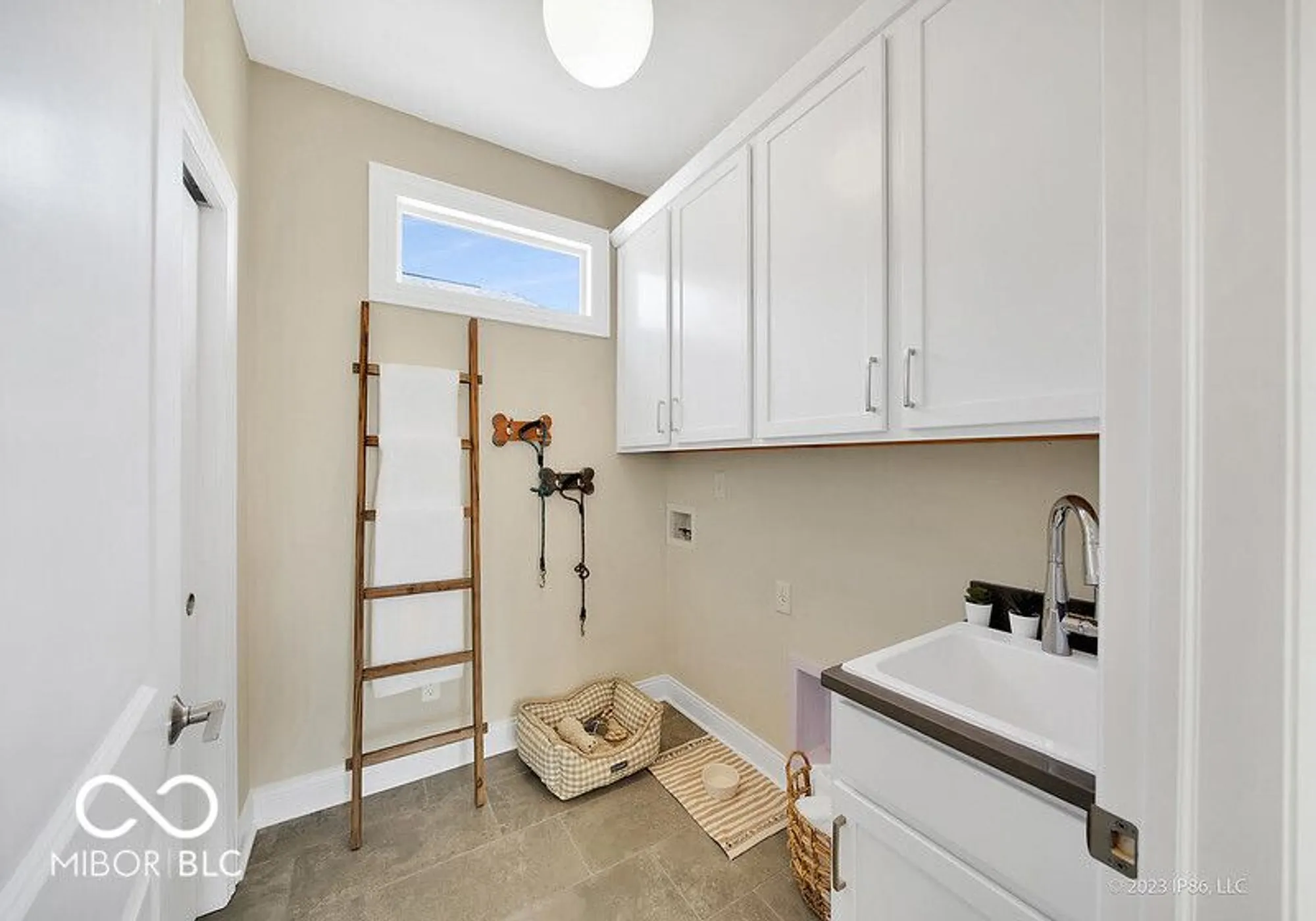 Property Slideshow image 9 of 19 | 16098 quarter pole ln, Westfield, IN, 46074